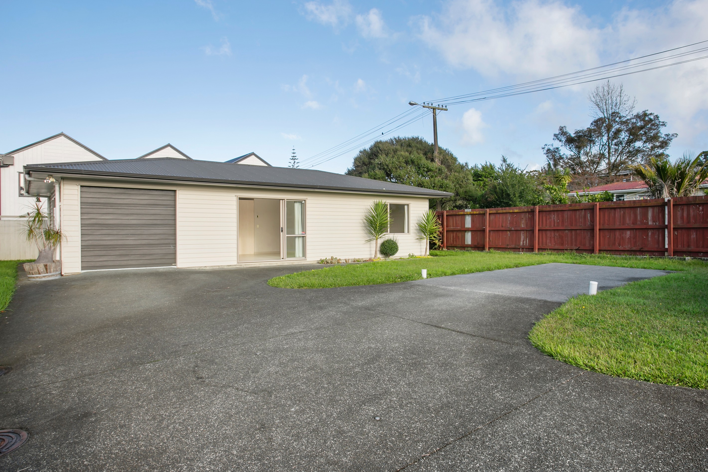9 Westall Road, New Lynn, Waitakere City