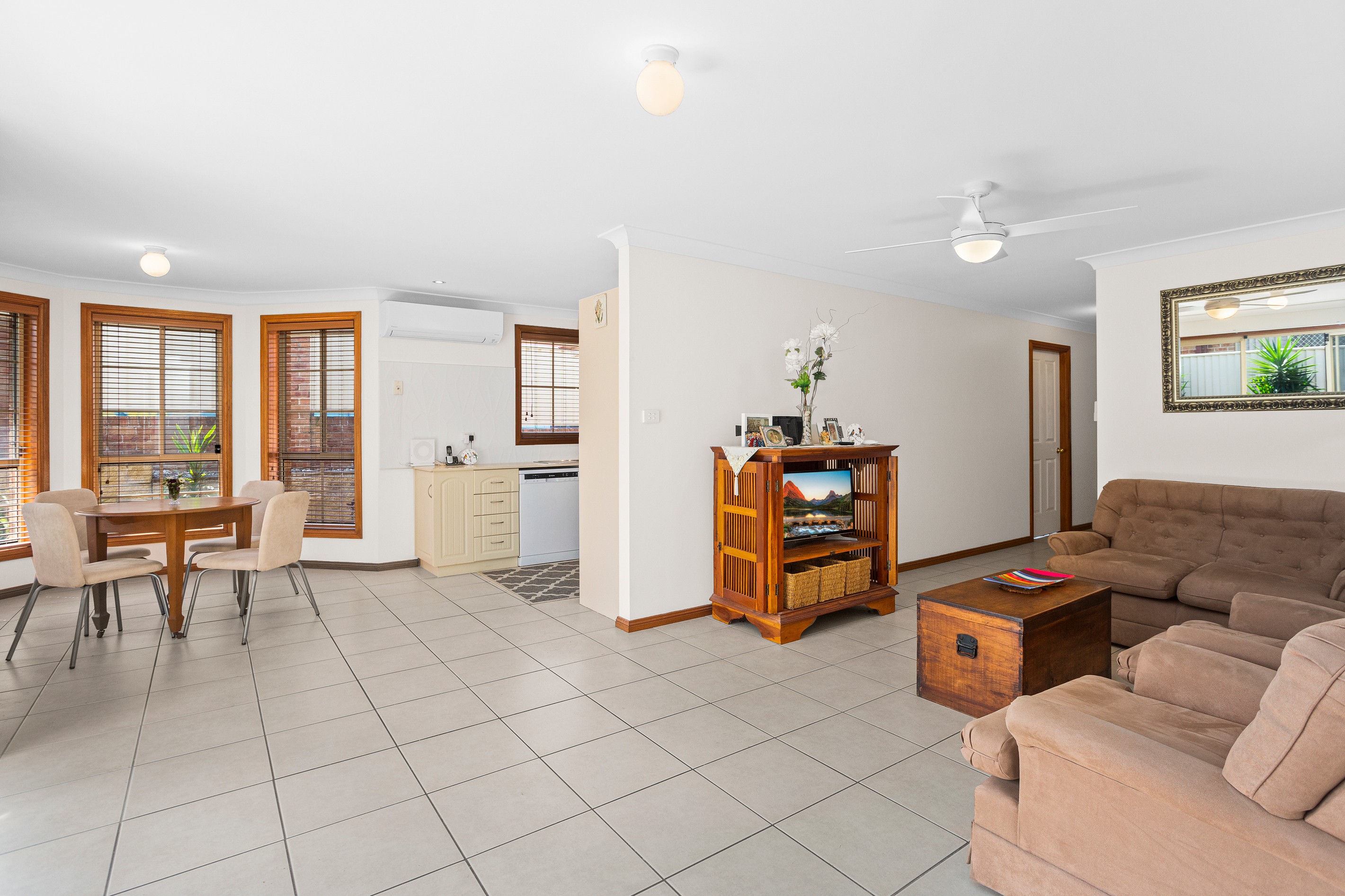 56 Kingston Street, Oak Flats, NSW 2529