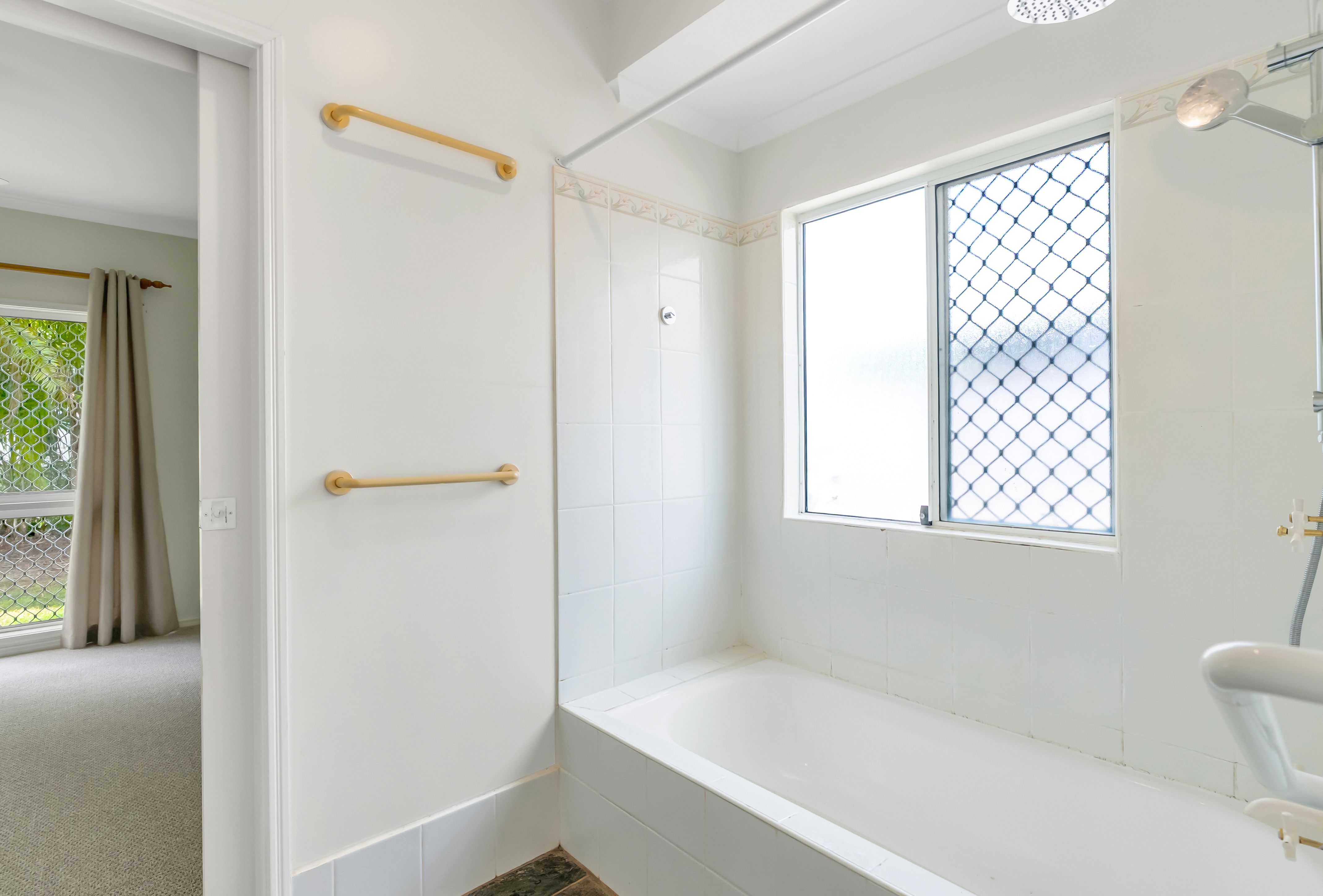 13 Compton Court — photo 10 of 18