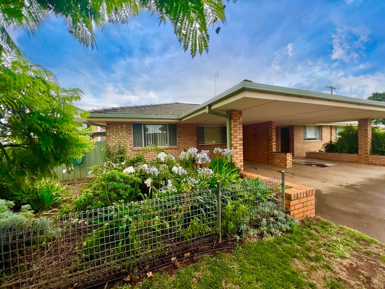 2/106 Currajong Street, Parkes, NSW 2870