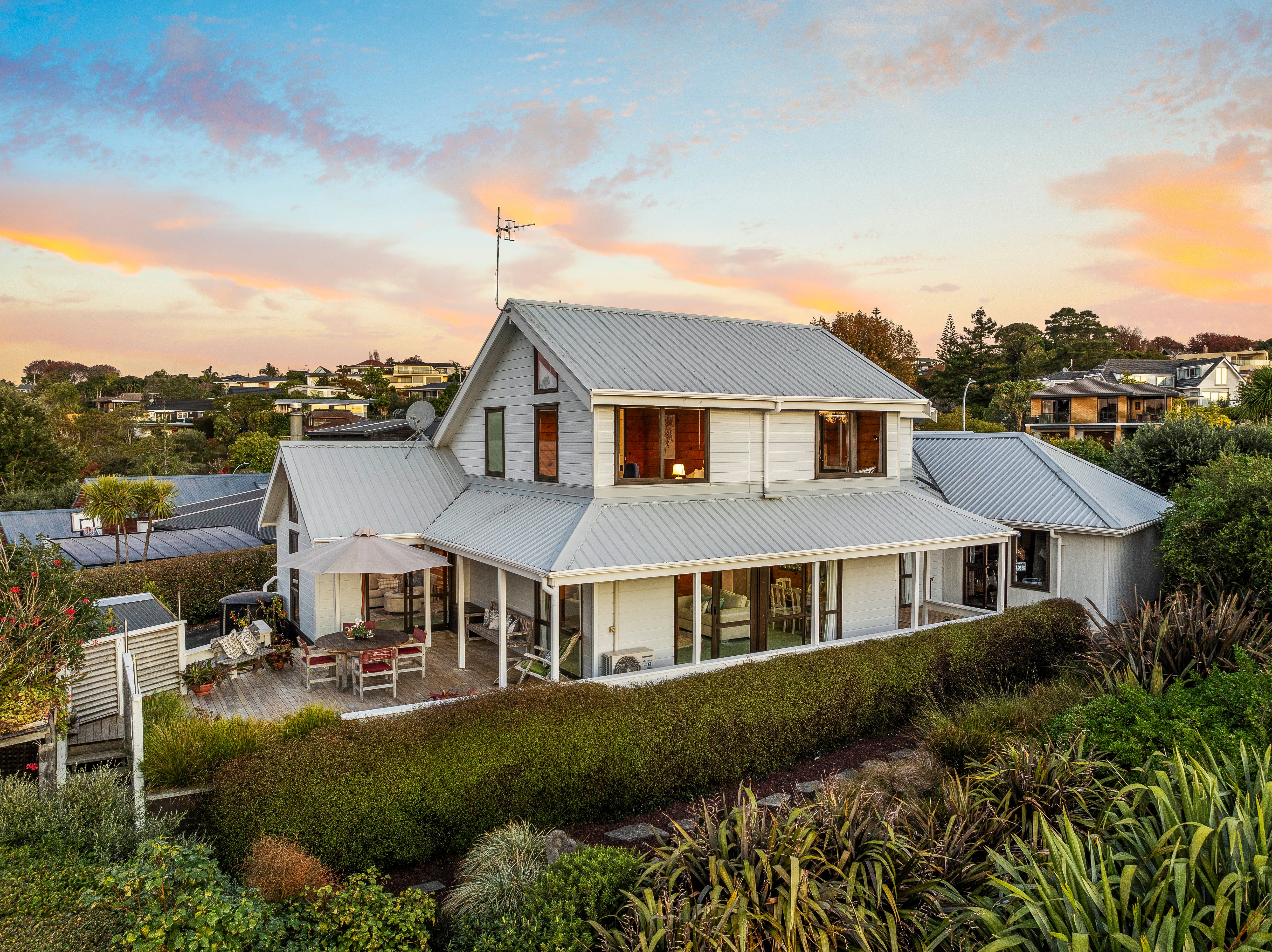 49 Charles Dickens Drive, Mellons Bay, Manukau City