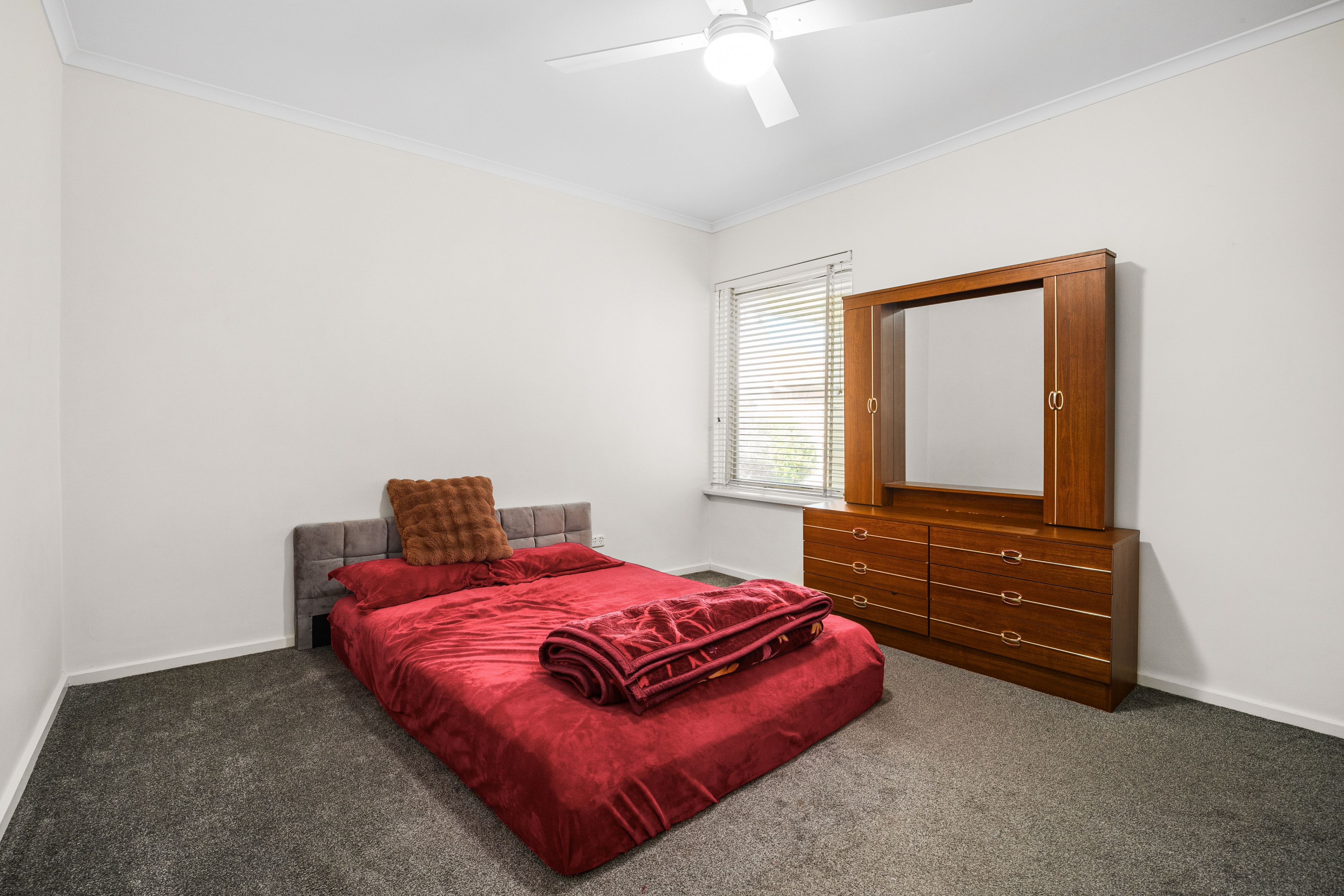 3/3a Kearnes Road — photo 5 of 11