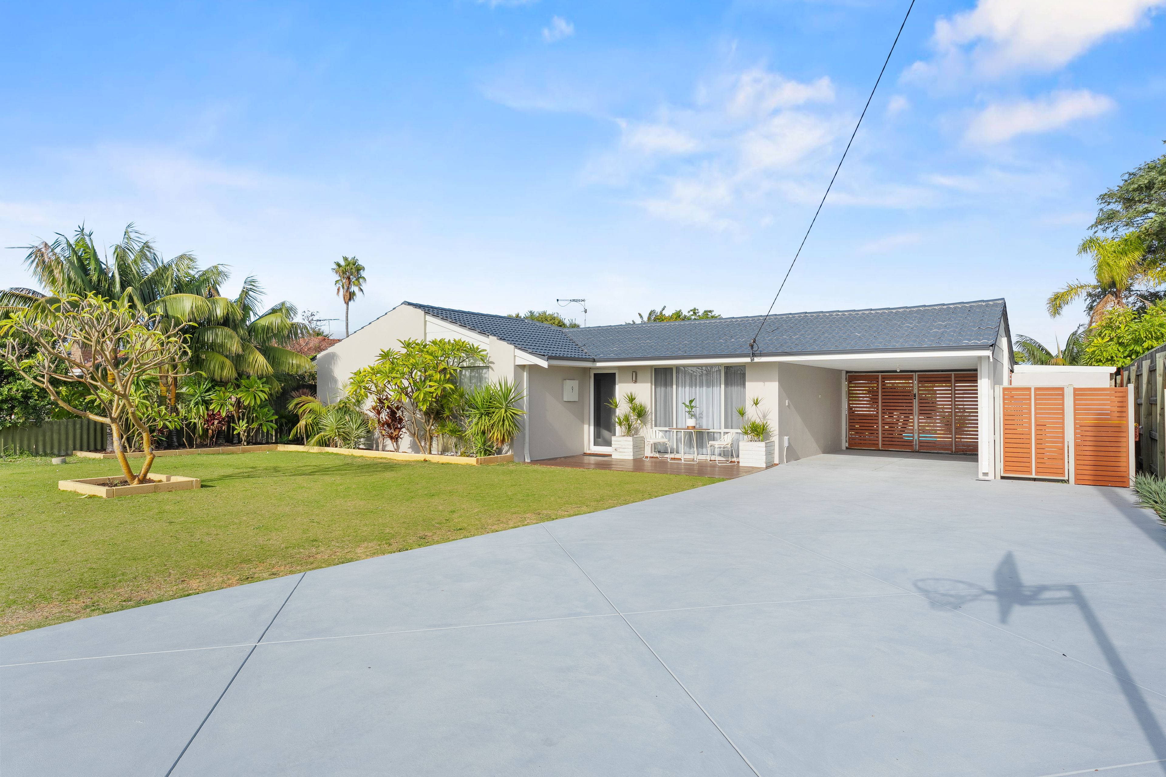 9 Leisure Way, Safety Bay, WA 6169