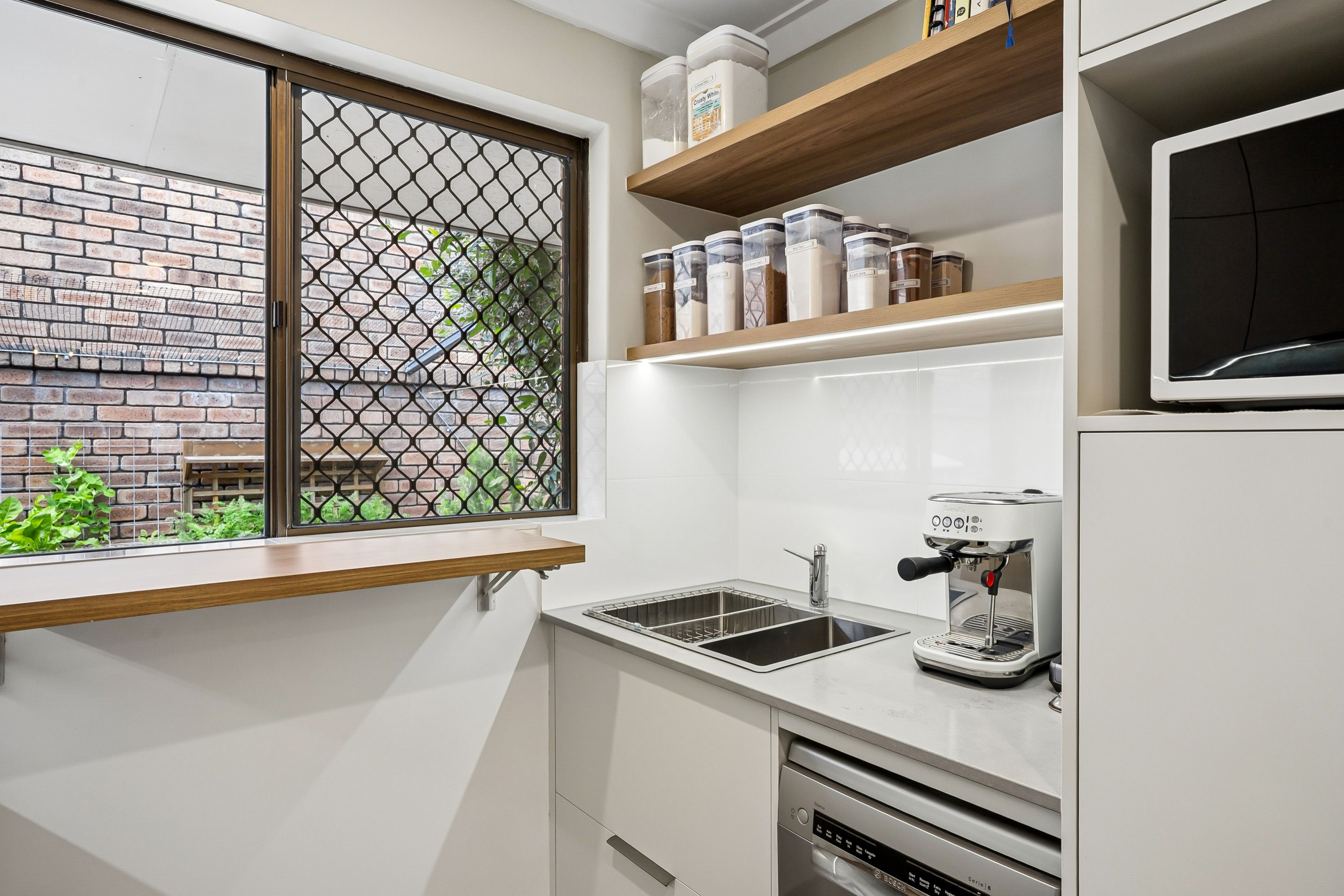 8/11 Kinsella Street, Joondanna, WA 6060