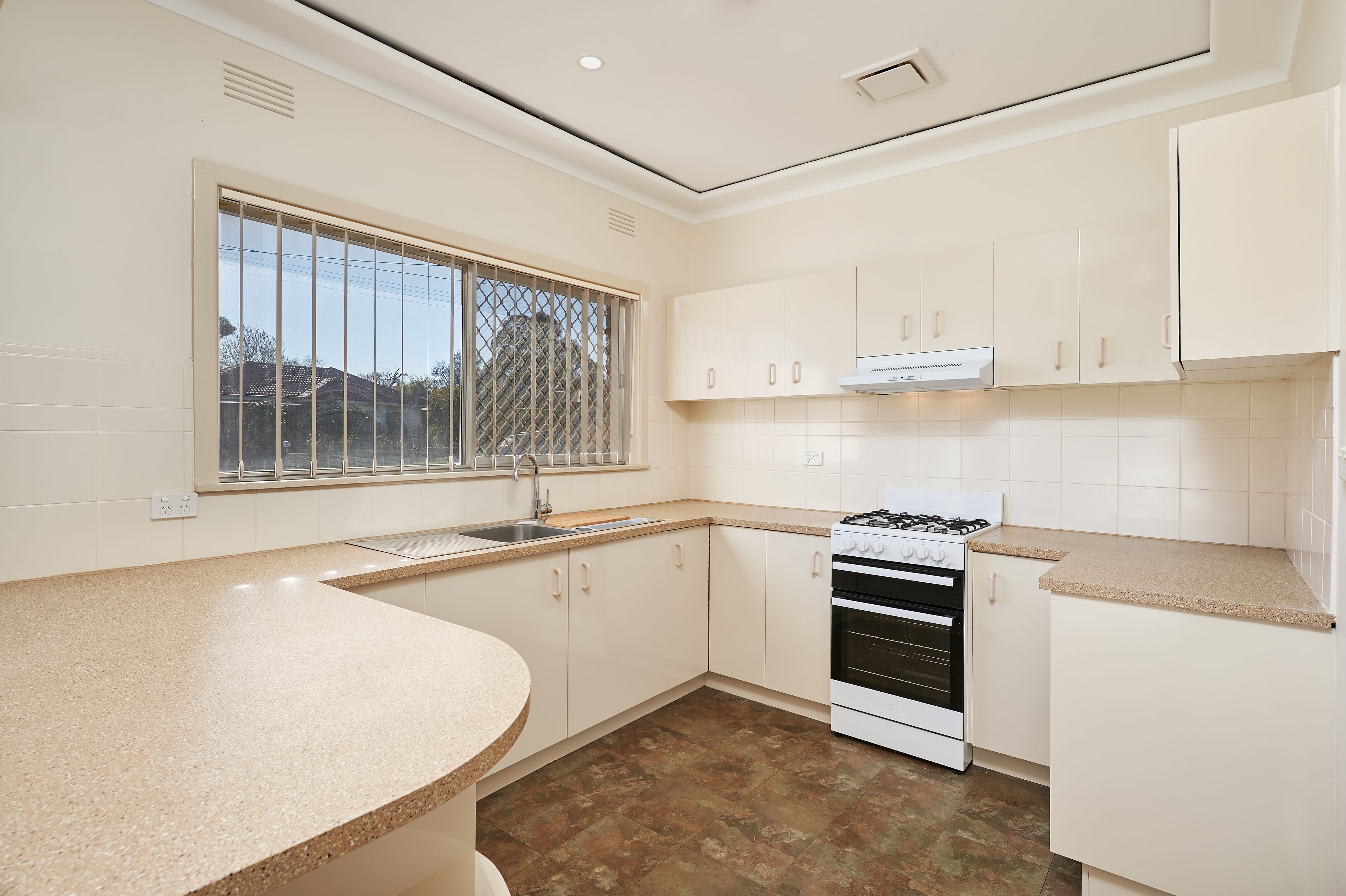 44 Ceduna Street, Mount Austin, NSW 2650