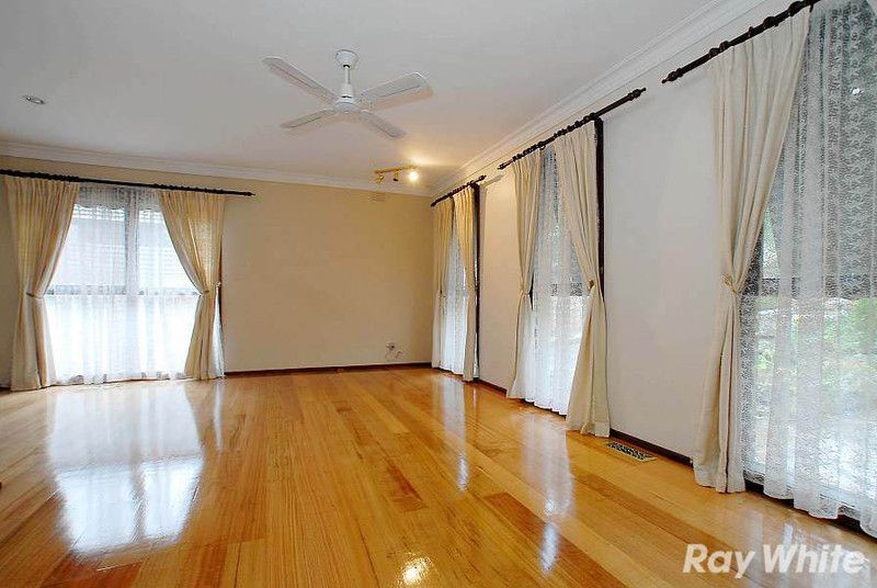 8 Billara Close, Wantirna South, VIC 3152