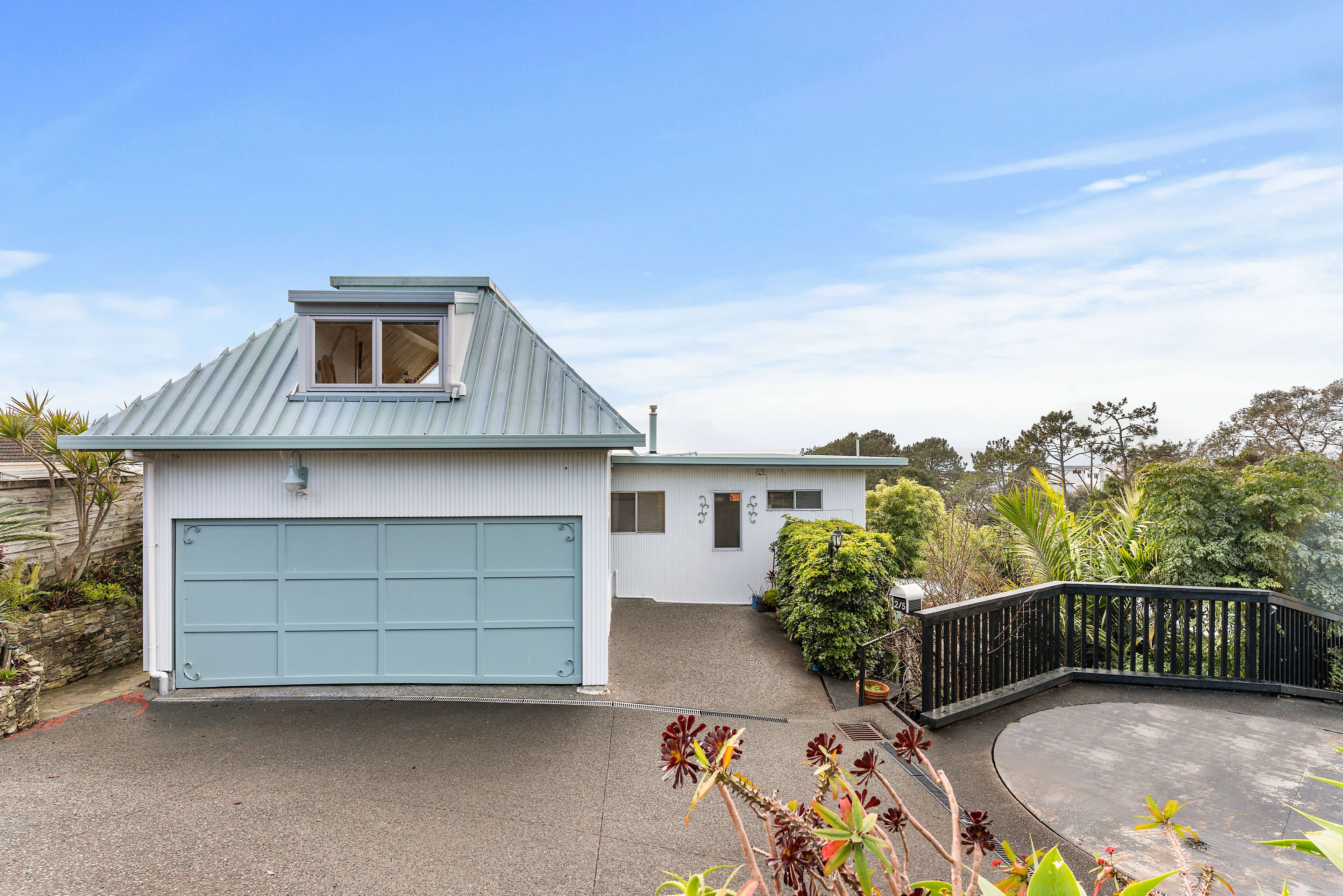1/5 Dalmeny Close, Murrays Bay, North Shore City