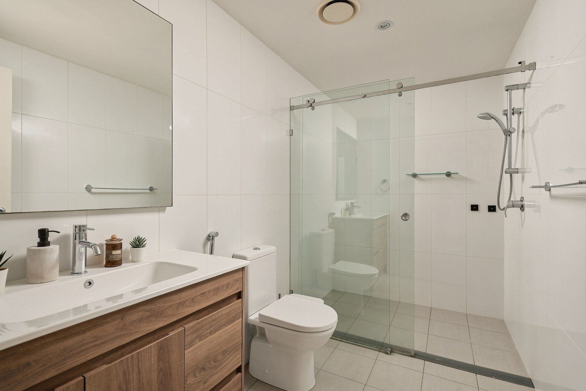 135/23 Robinson Place — photo 8 of 15