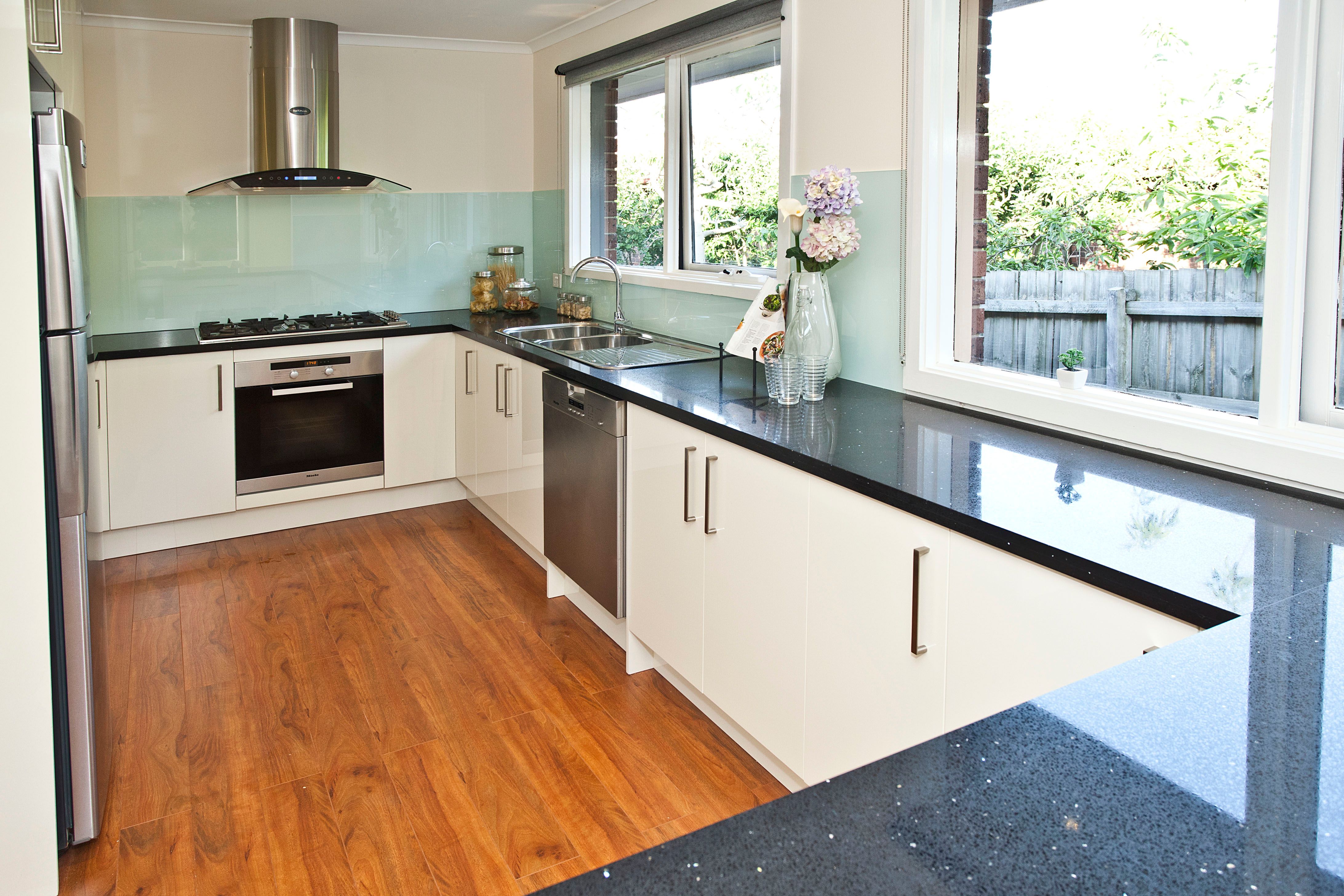 12 Kolonga Court — photo from Ray White Glen Waverley