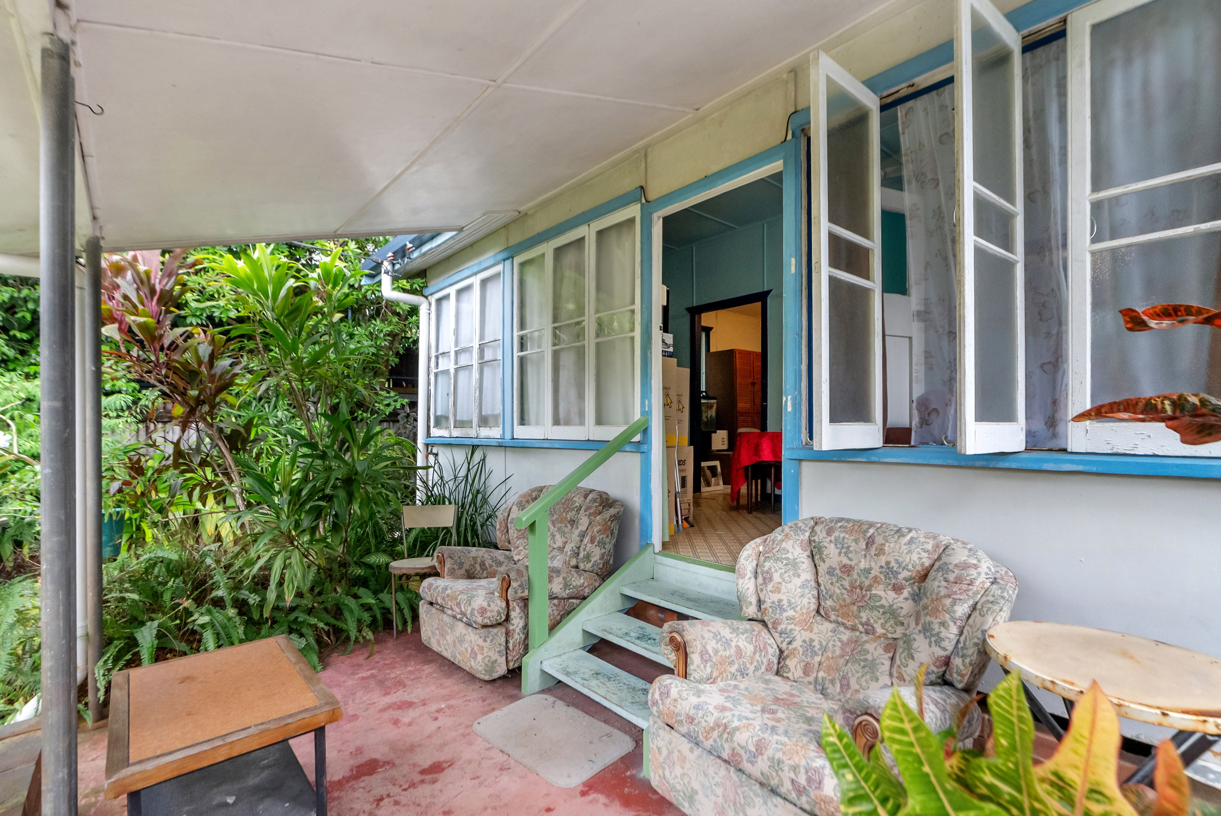 24 Machan Street, Machans Beach, QLD 4878