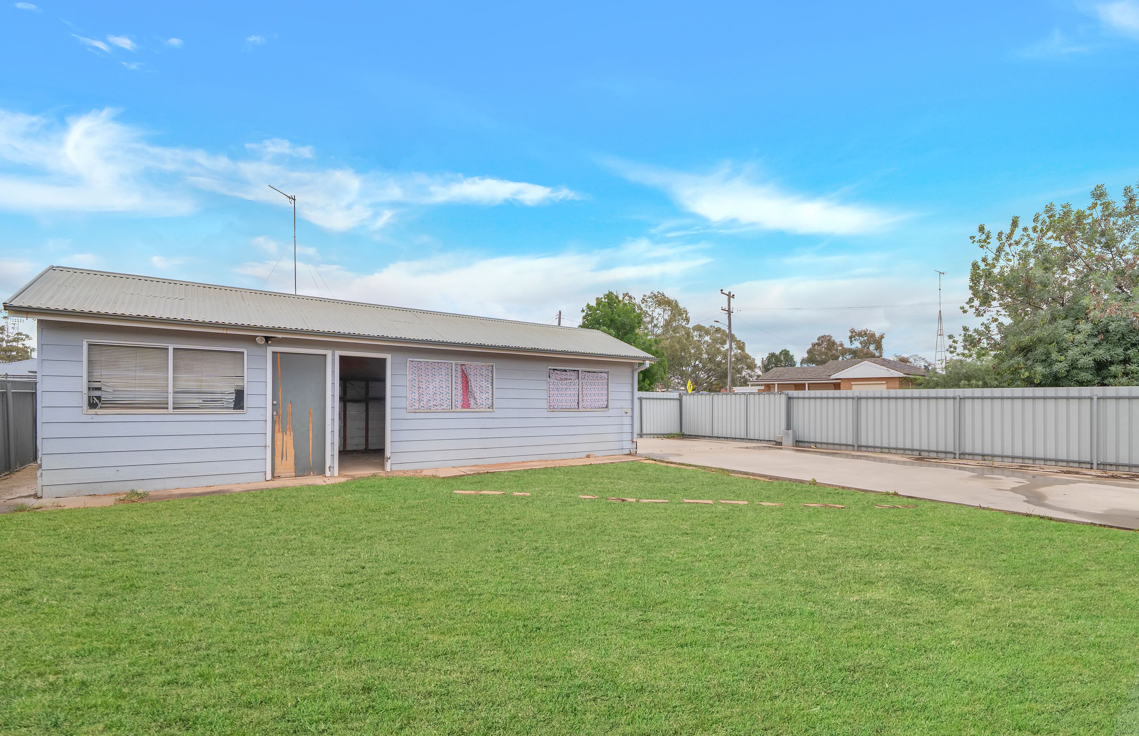 30 Monash Street, West Wyalong, NSW 2671