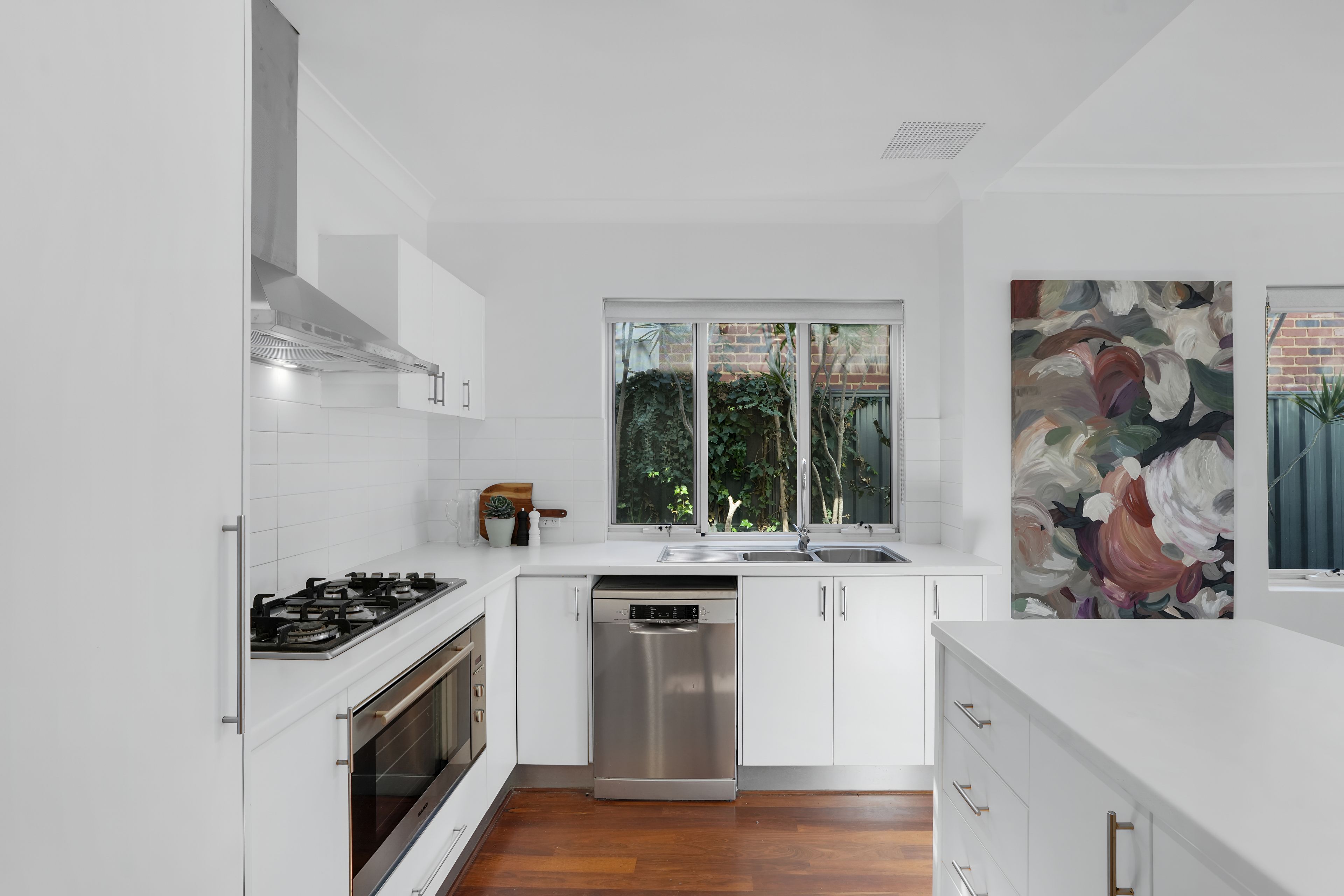 90 Matlock Street — photo 14 of 30