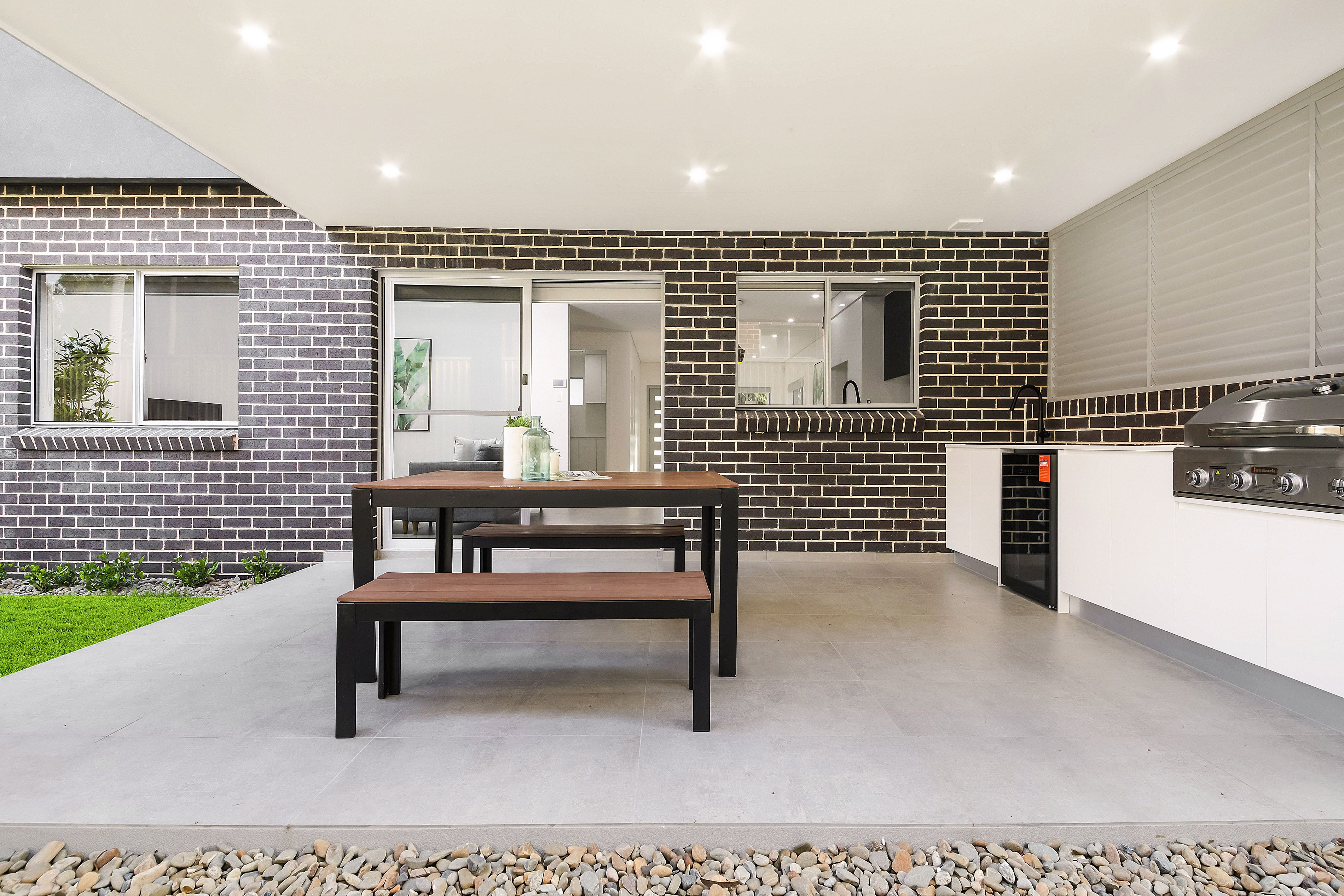 6 Toby Crescent, Panania NSW 2213