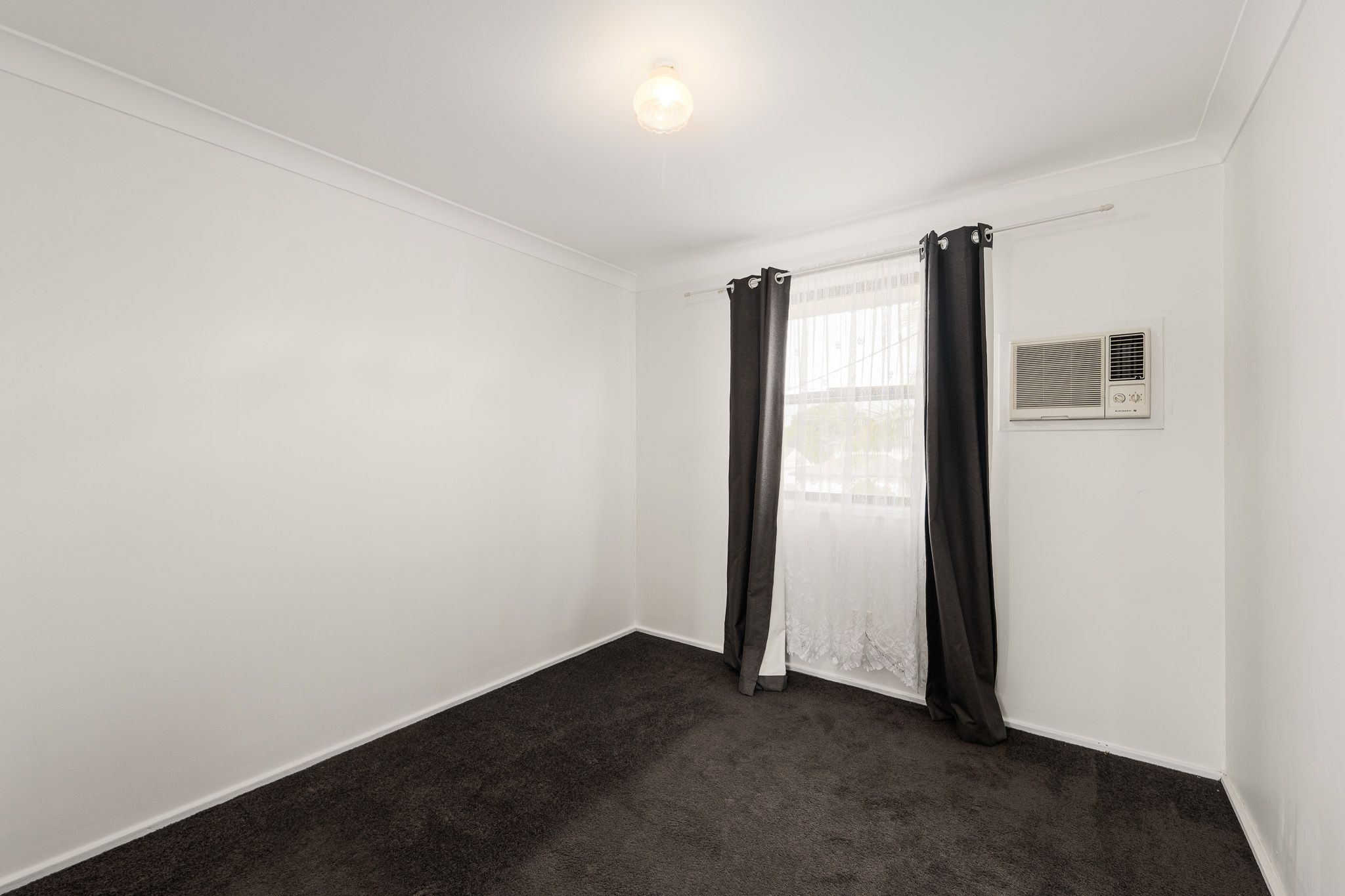 54 Adelaide Street — photo 17 of 30