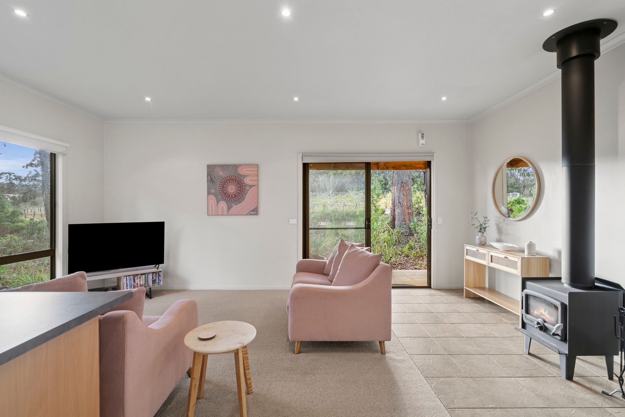 20 Hoveys Road — photo 8 of 28