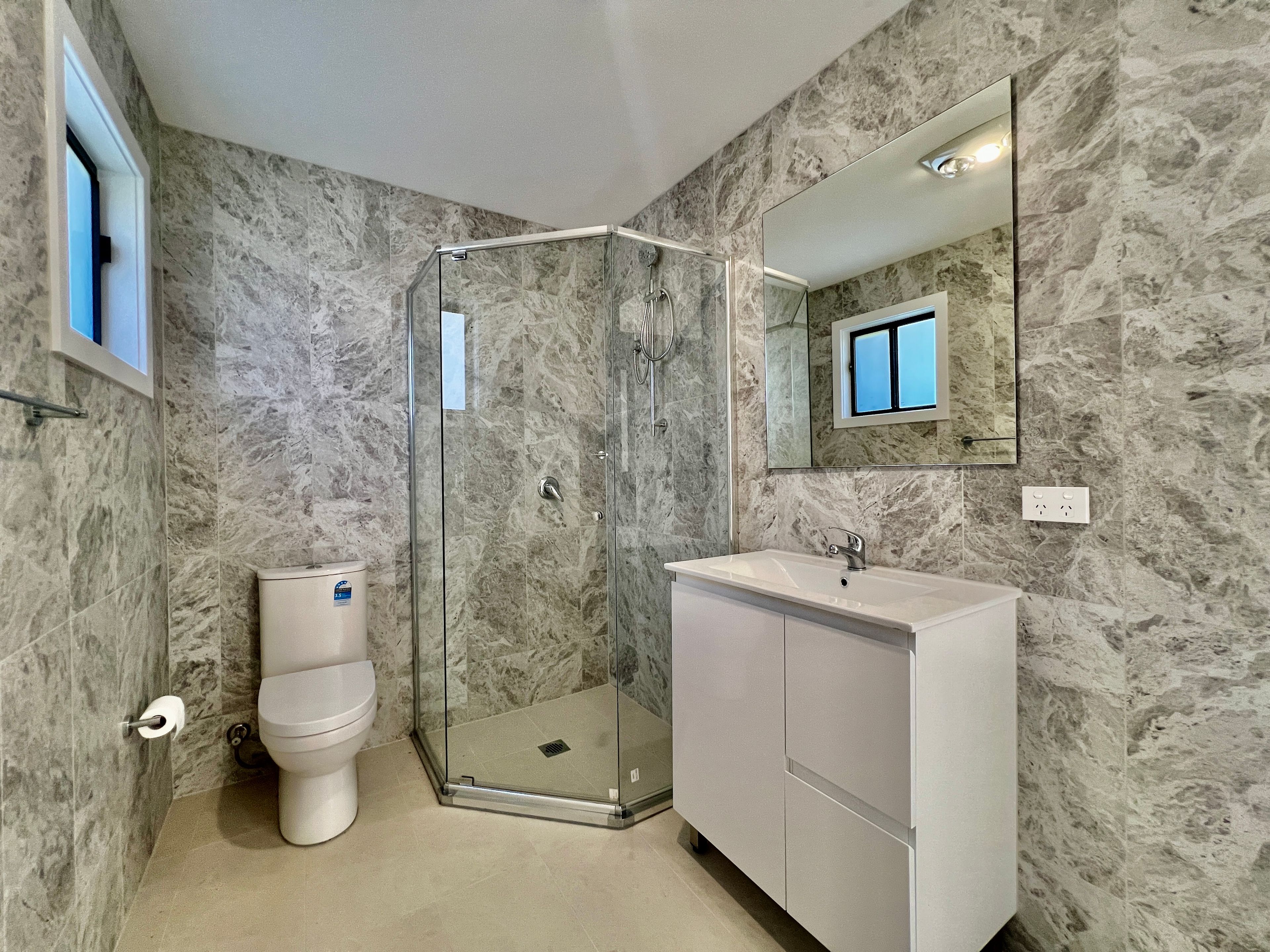 46a Gorokan Drive — photo 8 of 11