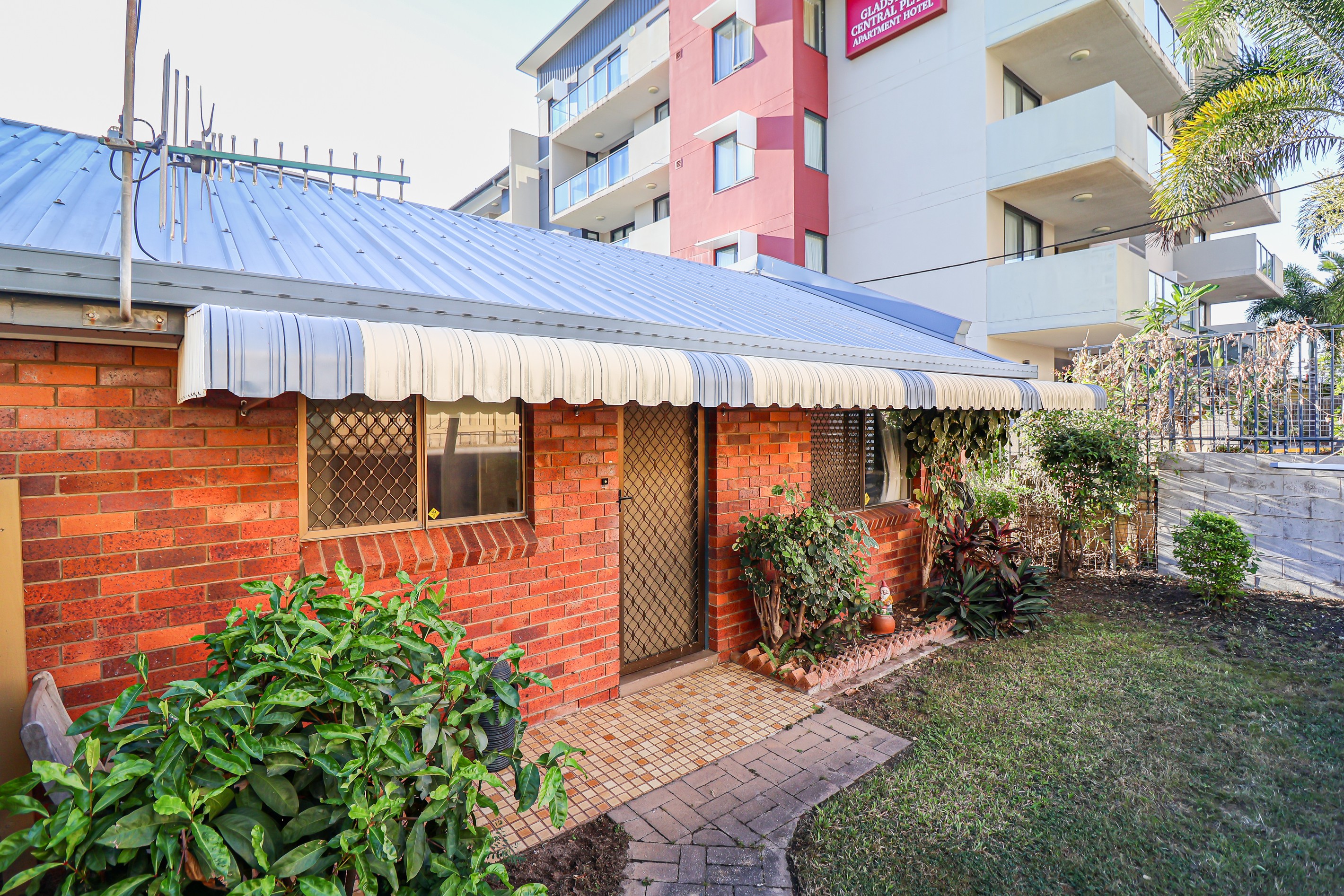 2/50 Oaka Lane, Gladstone Central, QLD 4680