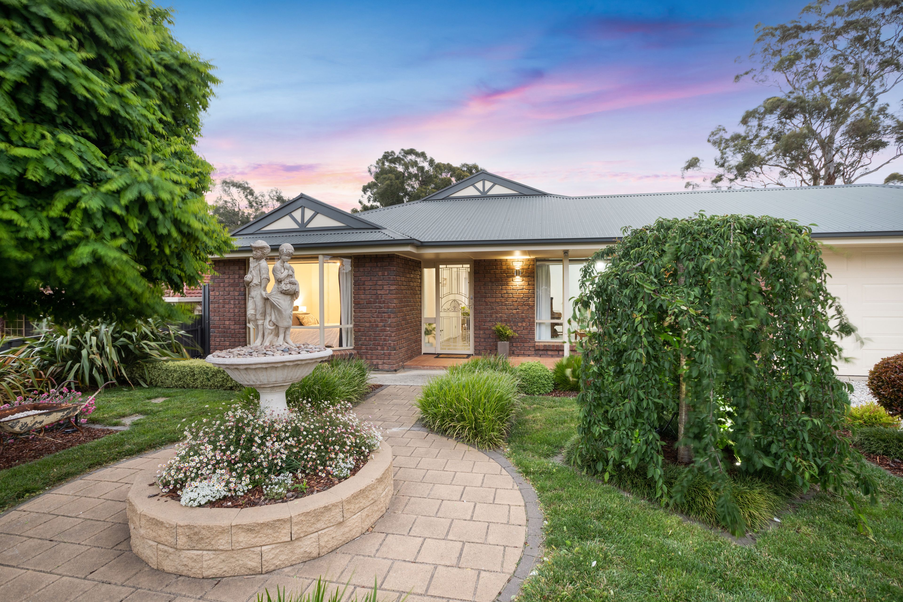 12 Sandalwood Drive, Woodside, SA 5244