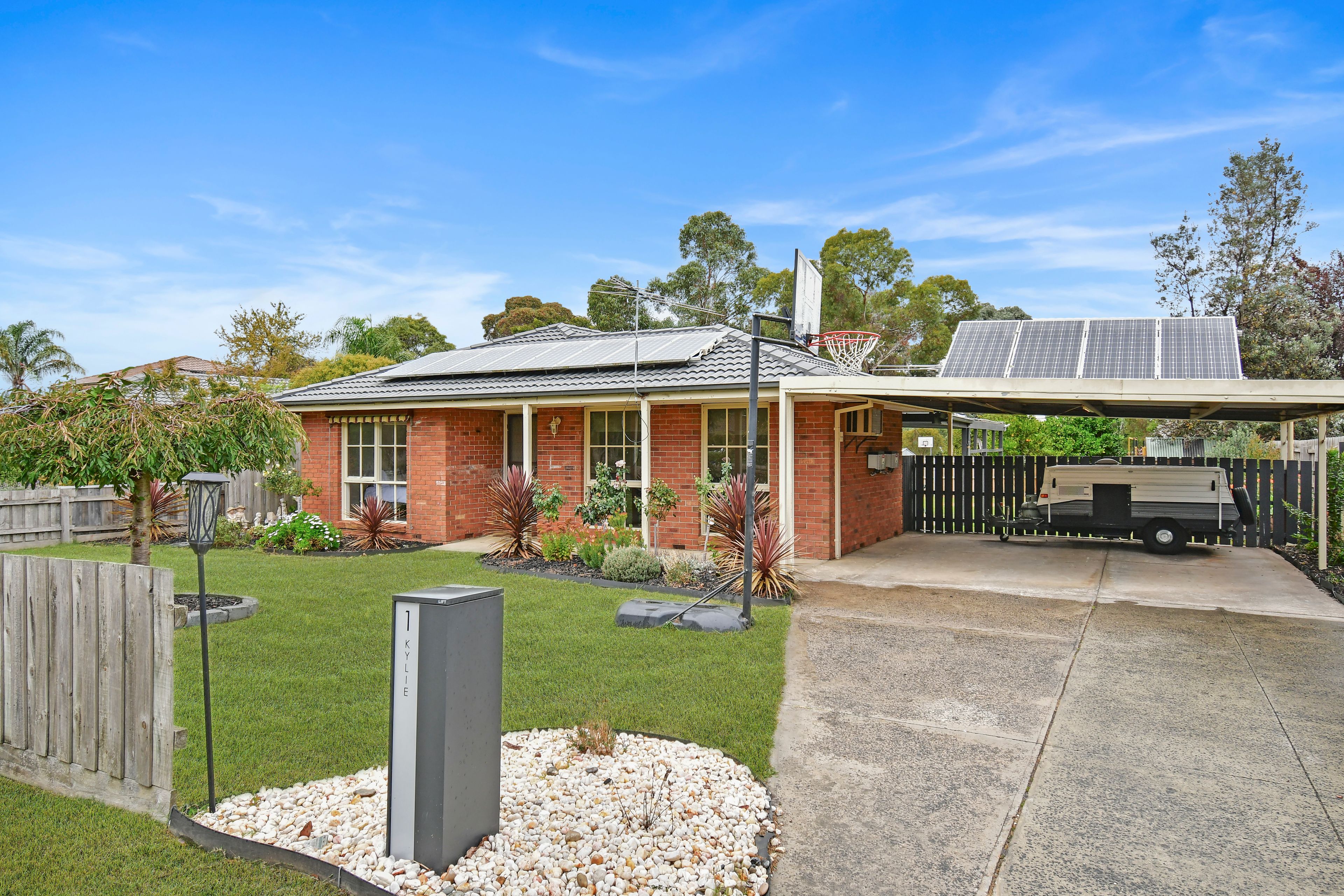 1 Kylie Court, Pakenham, VIC 3810