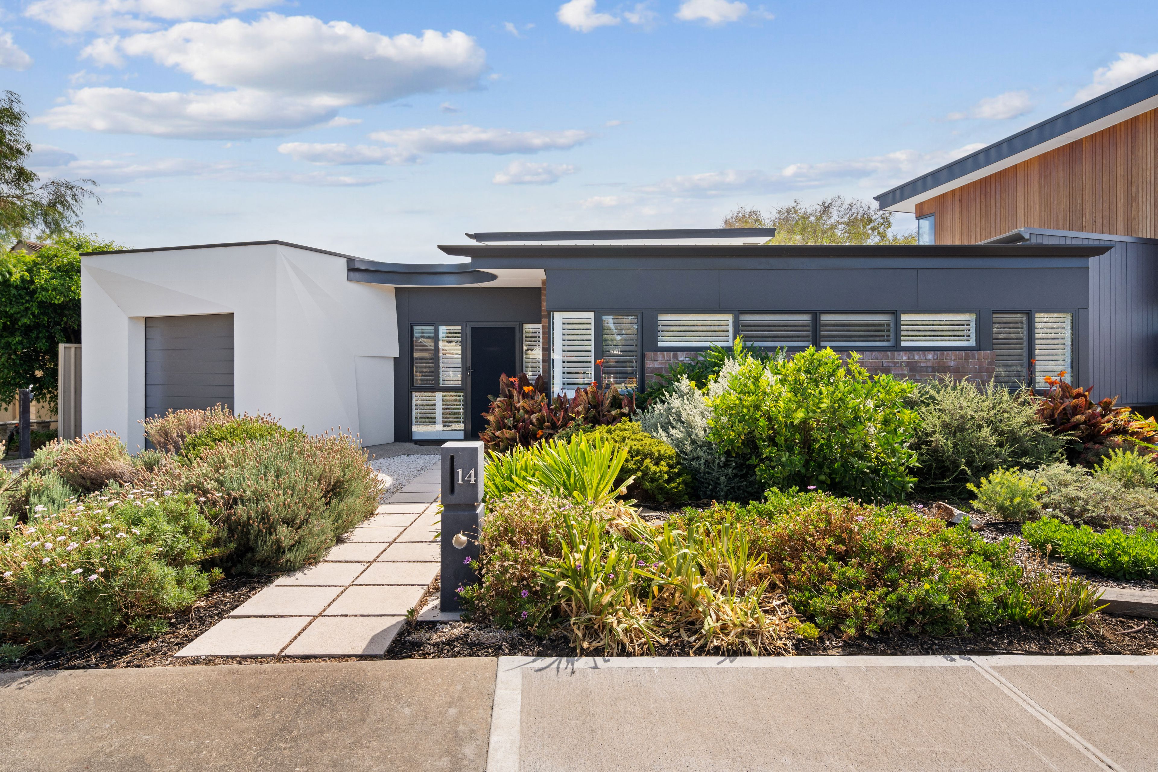 14 Alexander Avenue, Grange SA 5022