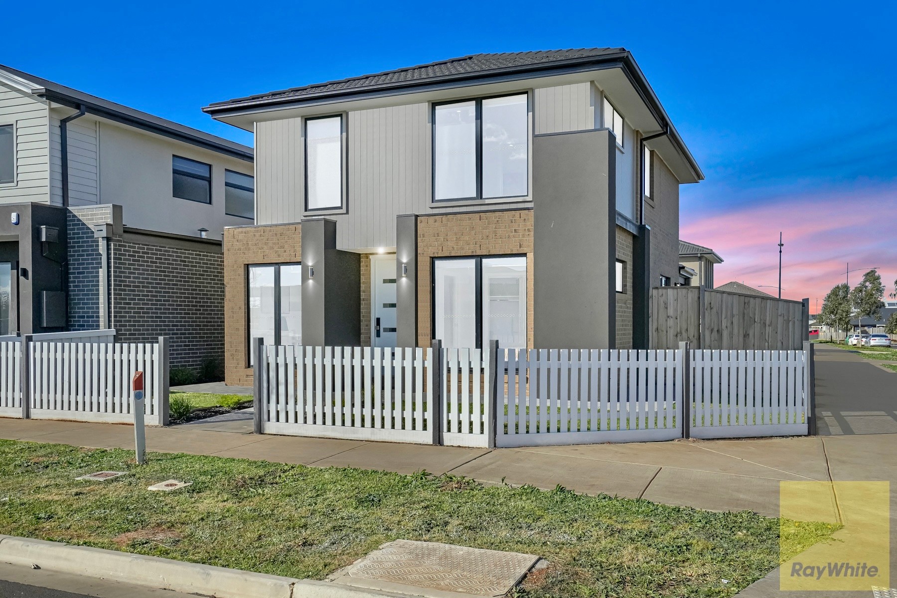 2 Primrose Avenue, Rockbank, VIC 3335