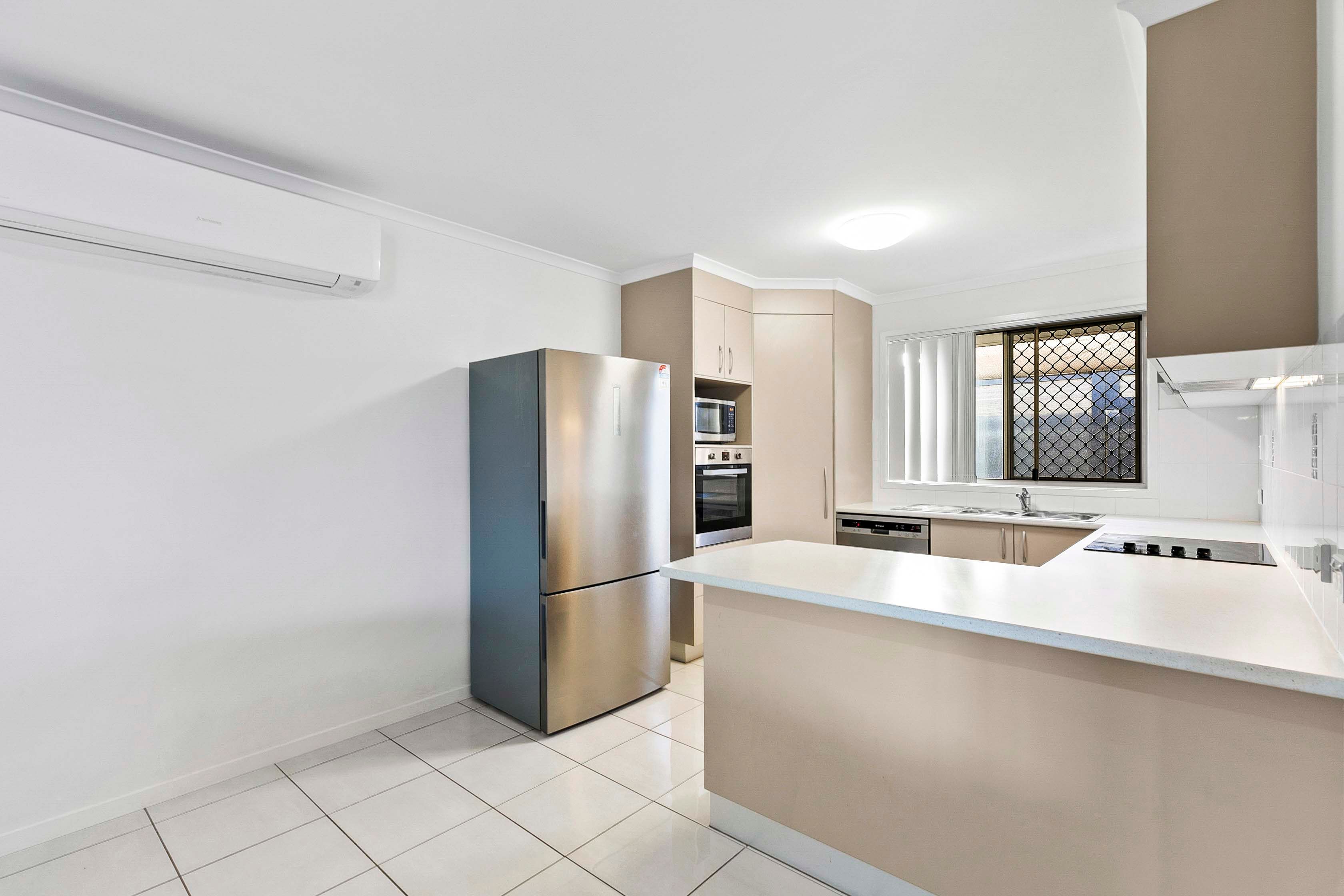 11 Shearwater Street, Kawungan, QLD 4655