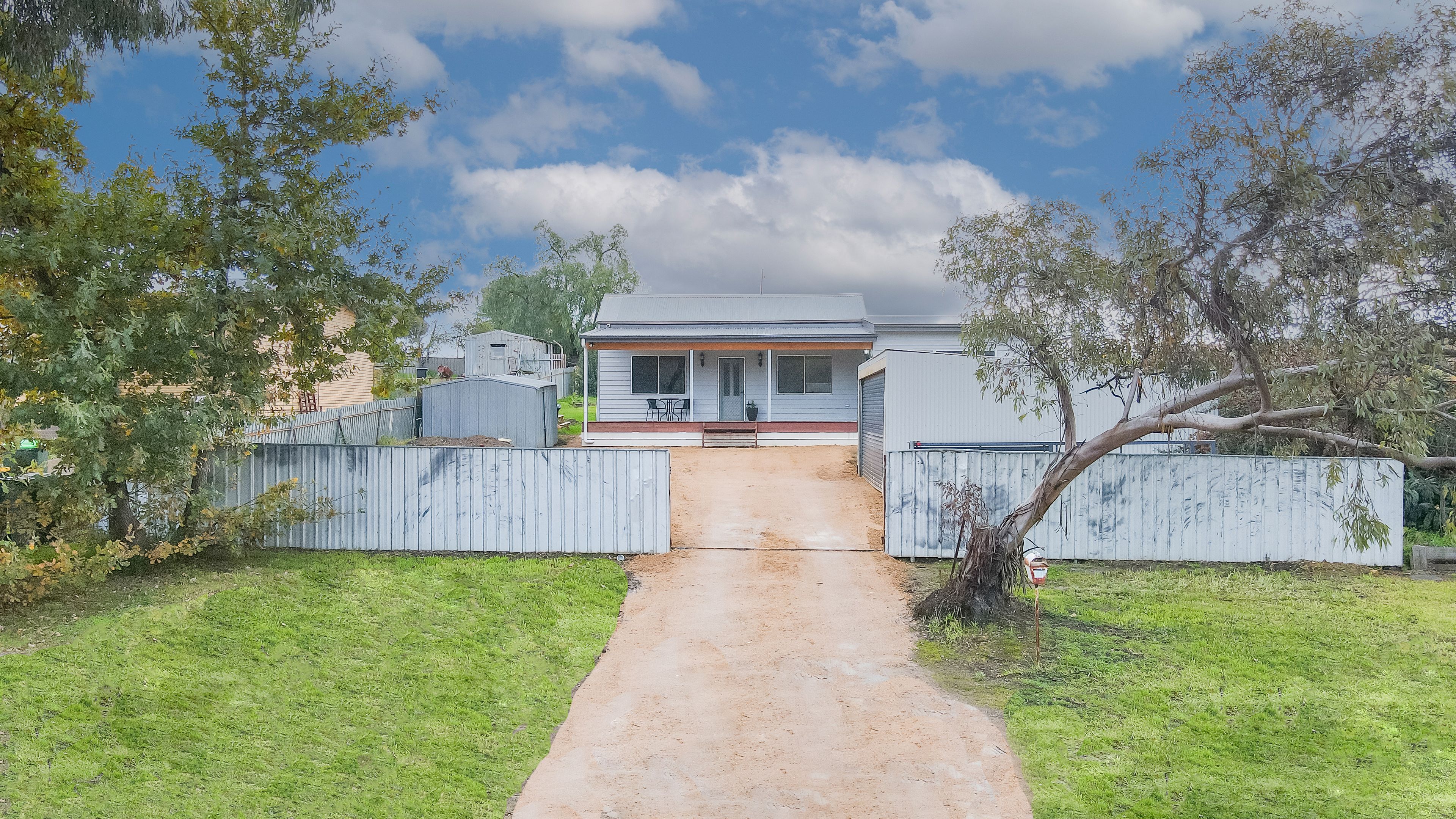 33 Railway Street, Kangaroo Flat, VIC 3555