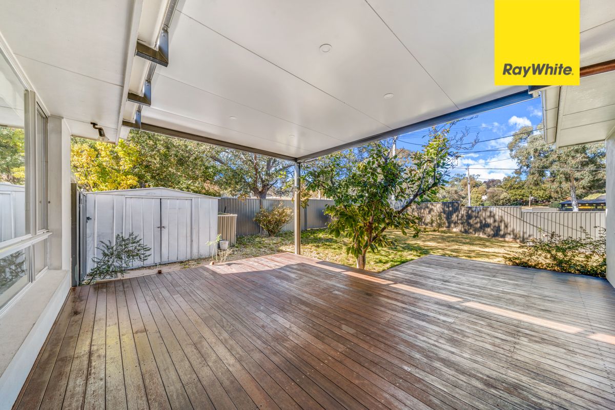 6 Auld Place, Weston ACT 2611