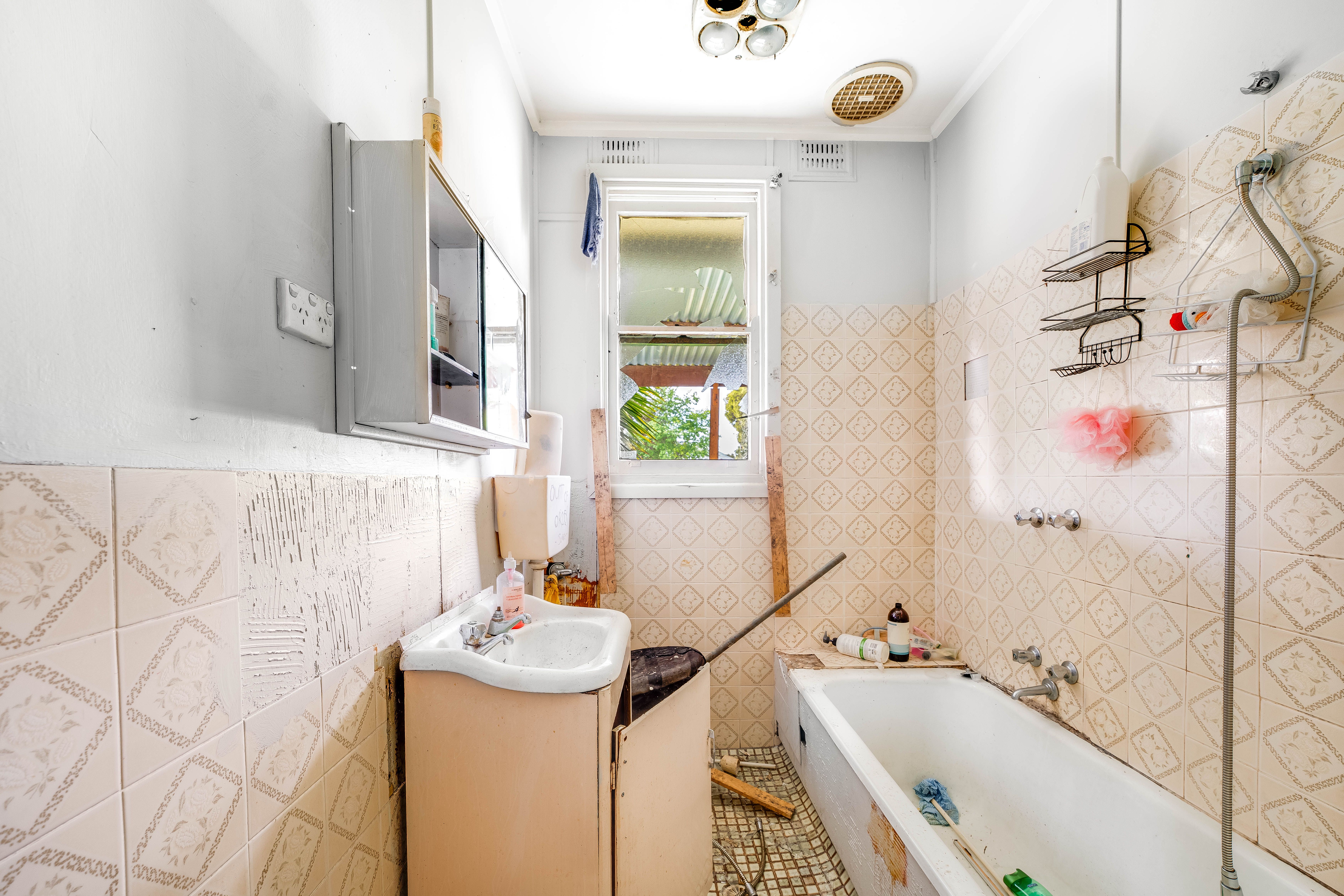 288 Swan Street — photo 18 of 25