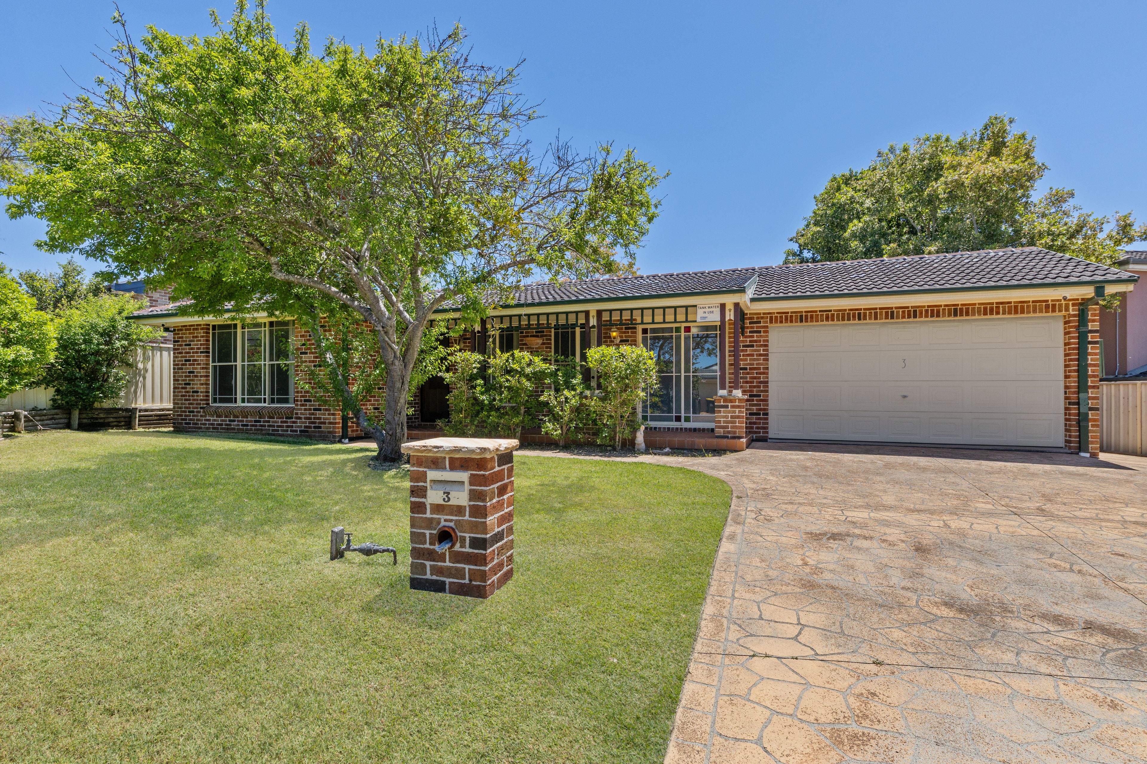 3 Oxford Drive, Lake Haven NSW 2263
