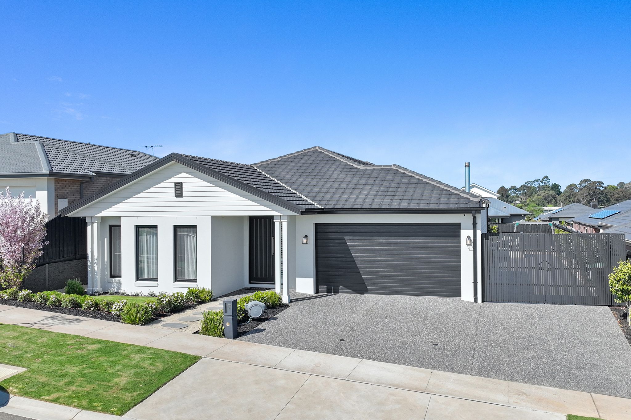7 Vantage Rise — photo from Ray White Drouin