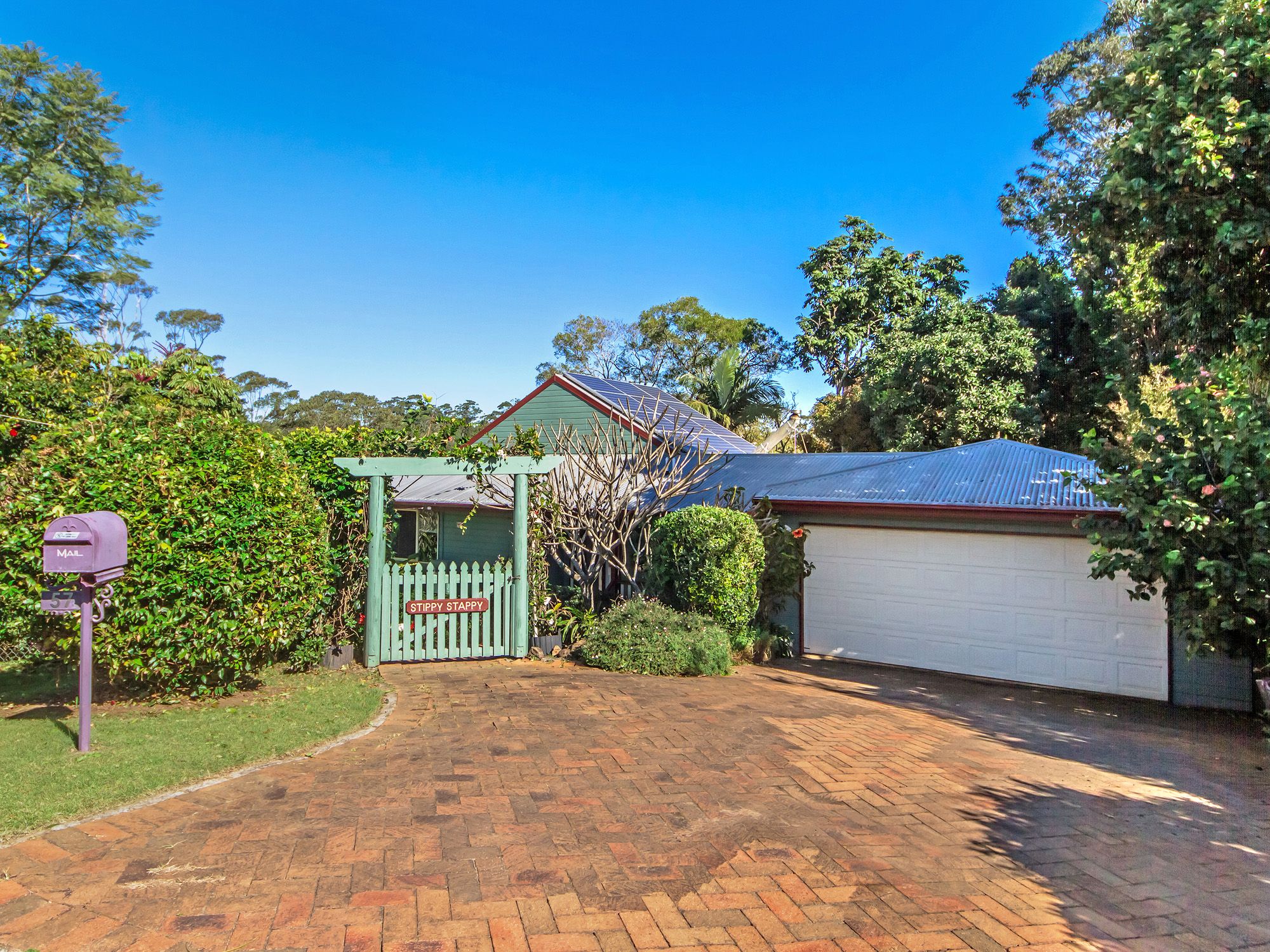 57 Paradise Drive, Tamborine Mountain, QLD 4272