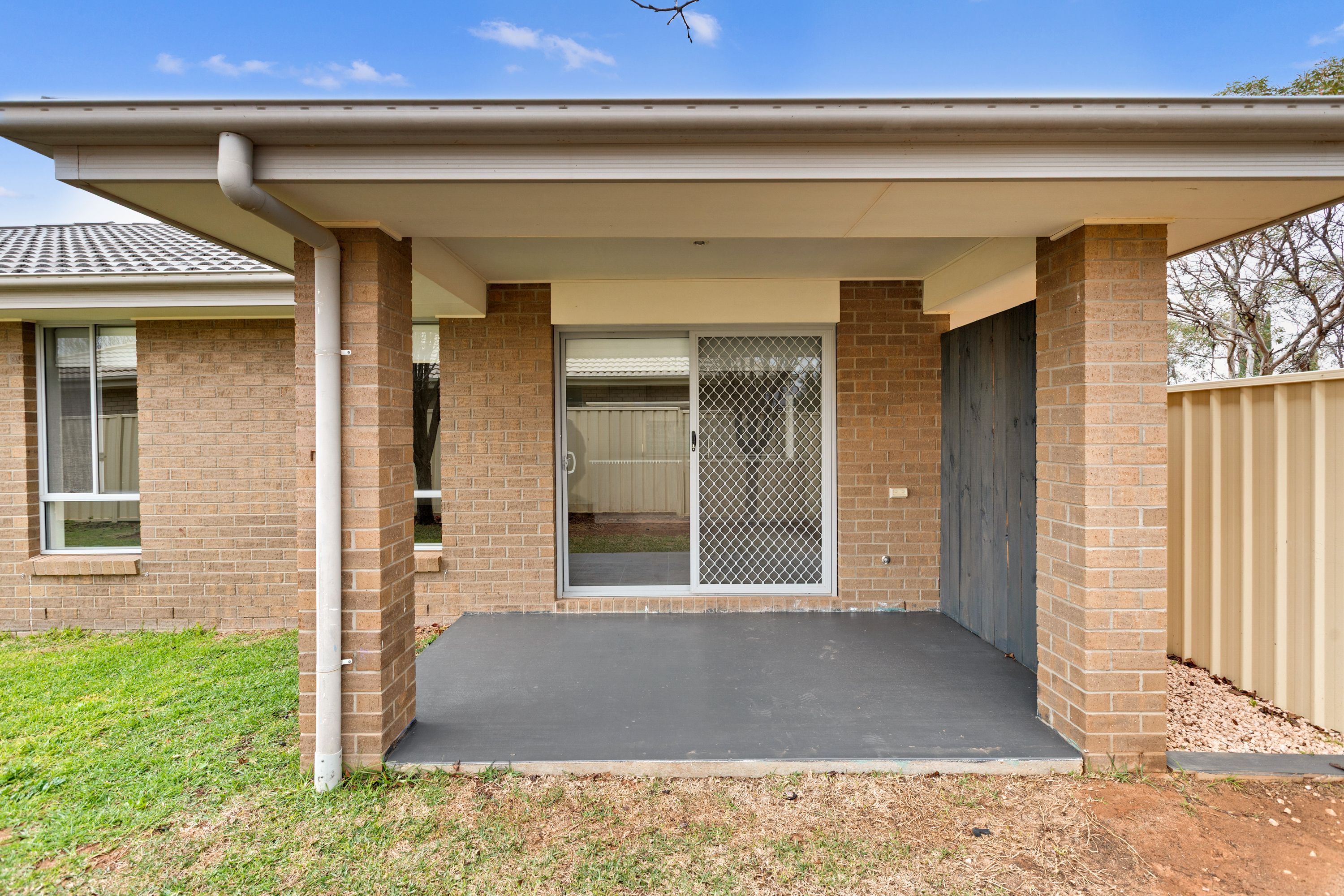 2/38 Montana Drive — photo 15 of 17