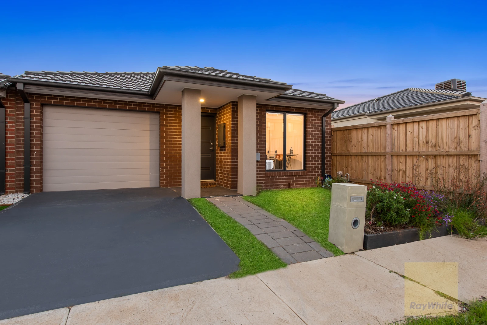 4 Meadowsweet Avenue, Truganina, VIC 3029