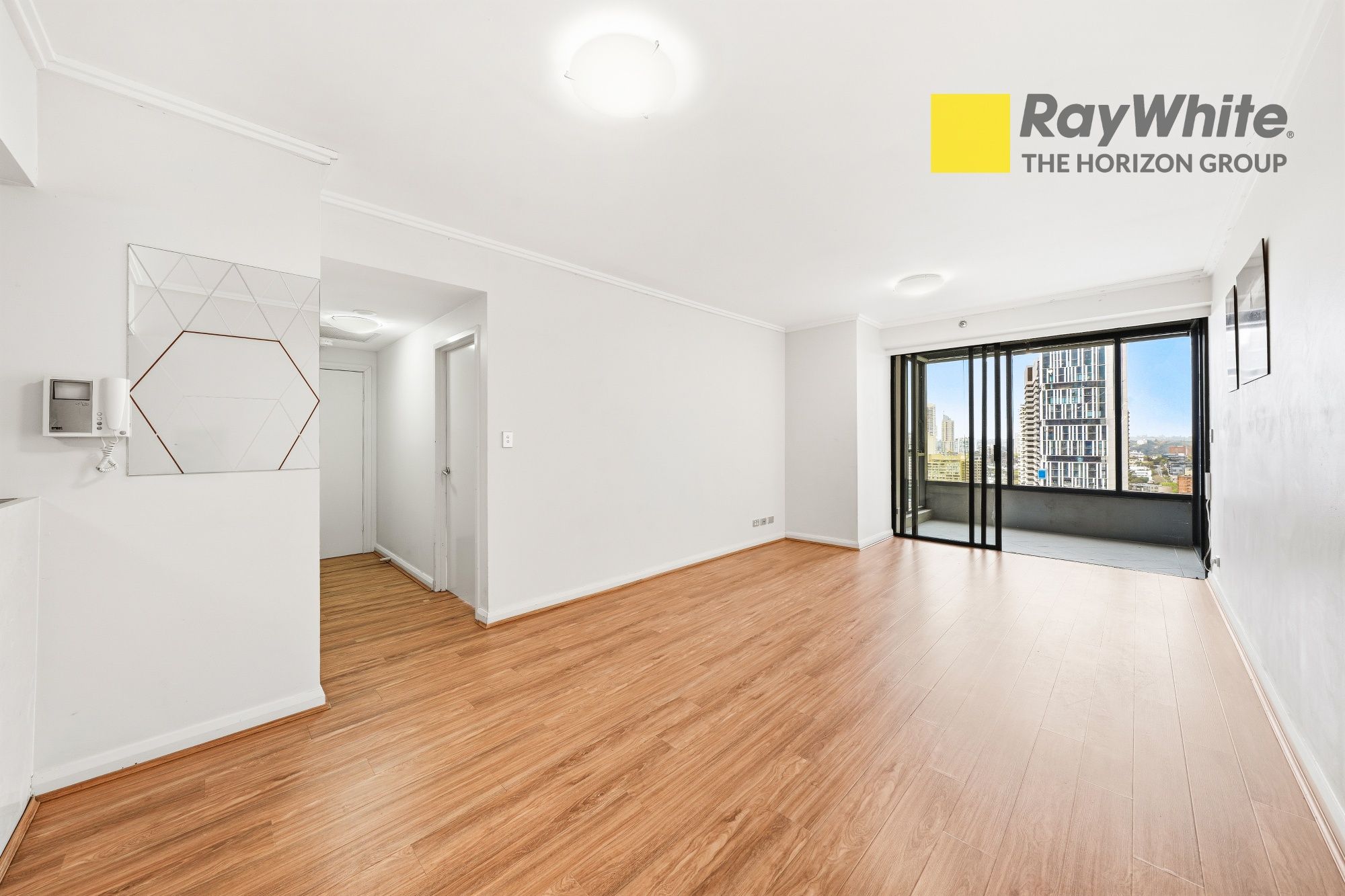 3613/91 Liverpool Street — photo from Ray White The Horizon Group - East