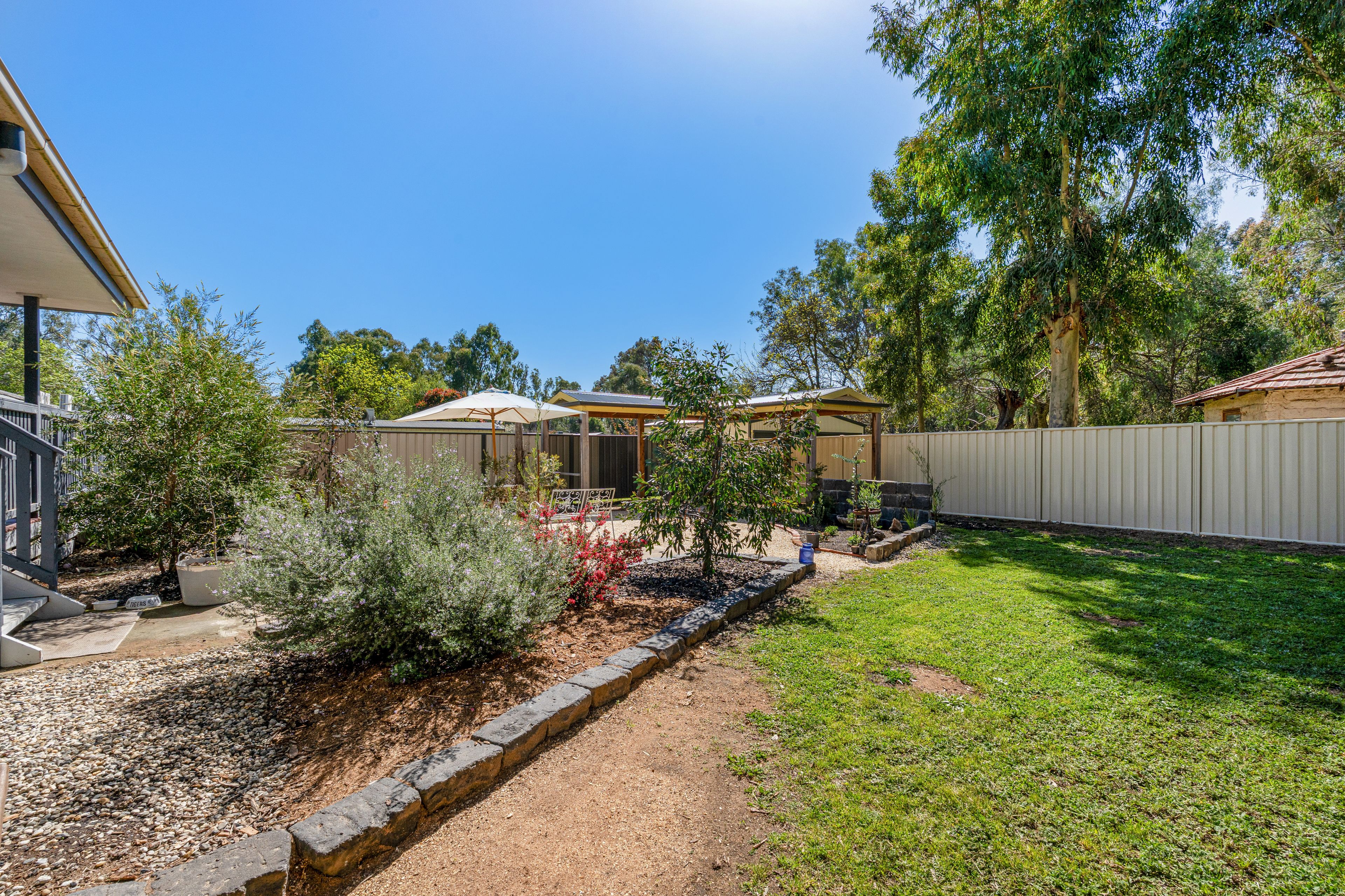 4 Lilac Street — photo 17 of 24