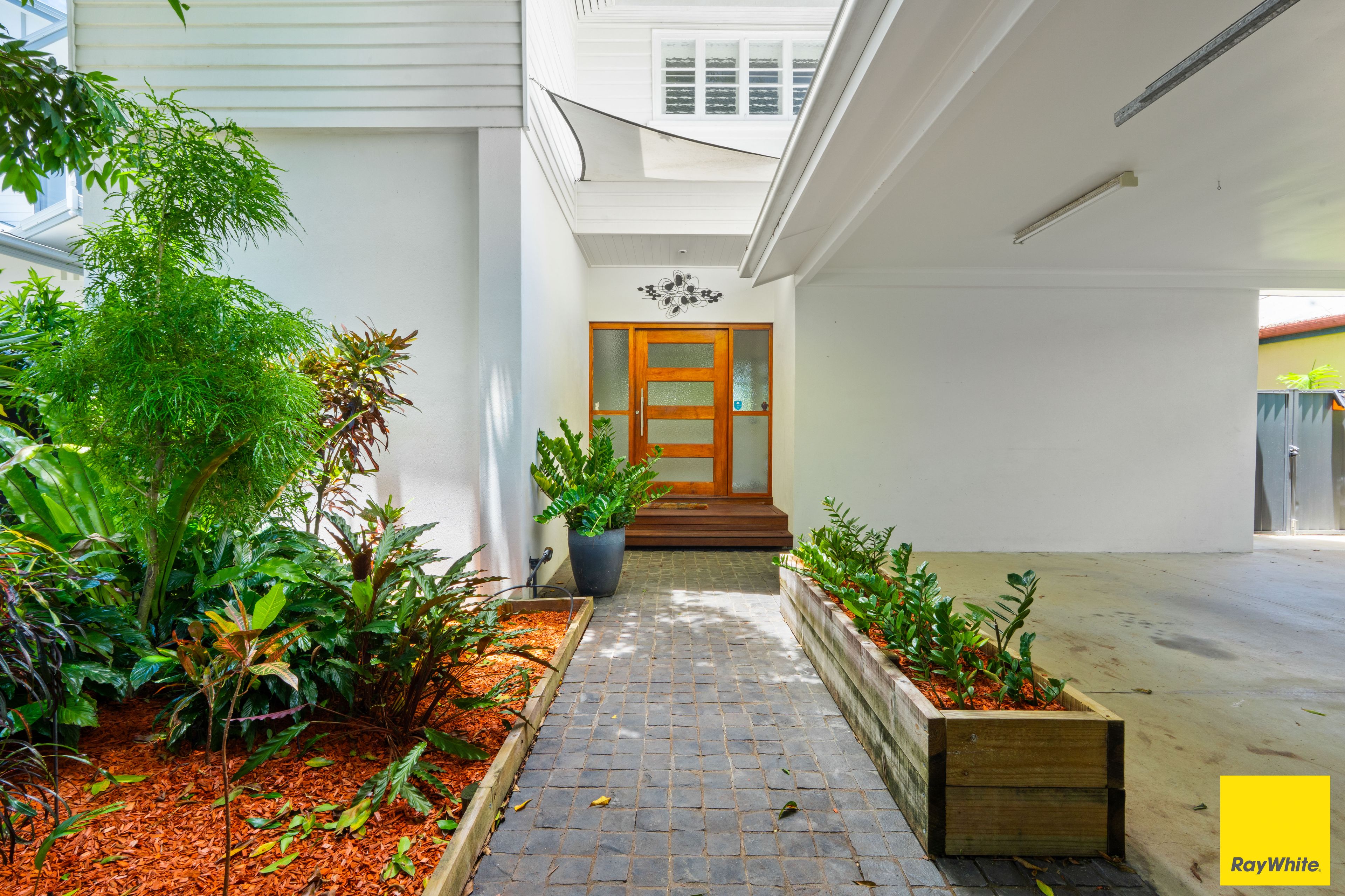 290 Pease Street, Edge Hill, QLD 4870