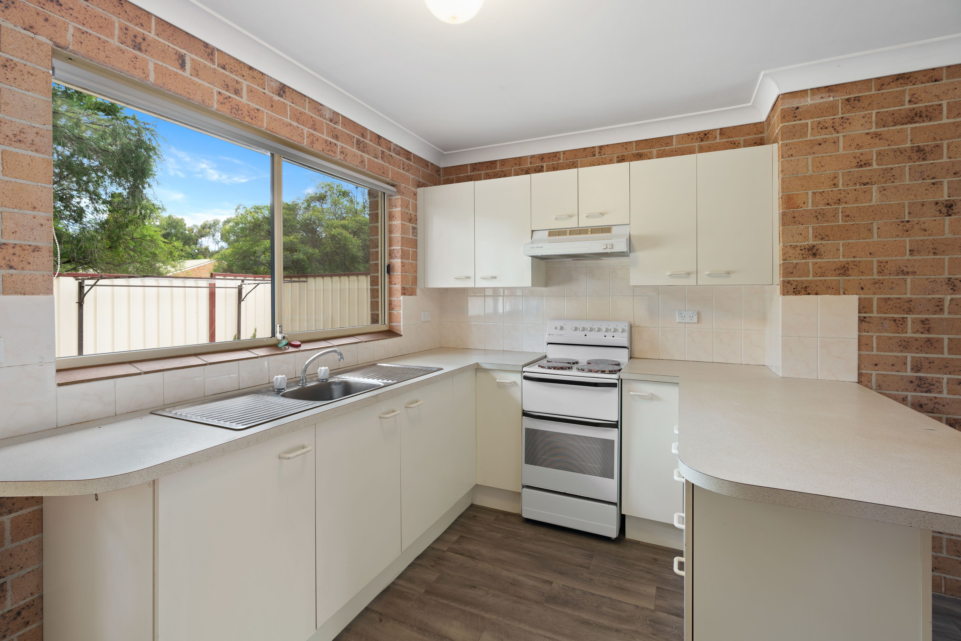5/1 Carisbrooke Close, Bomaderry, NSW 2541