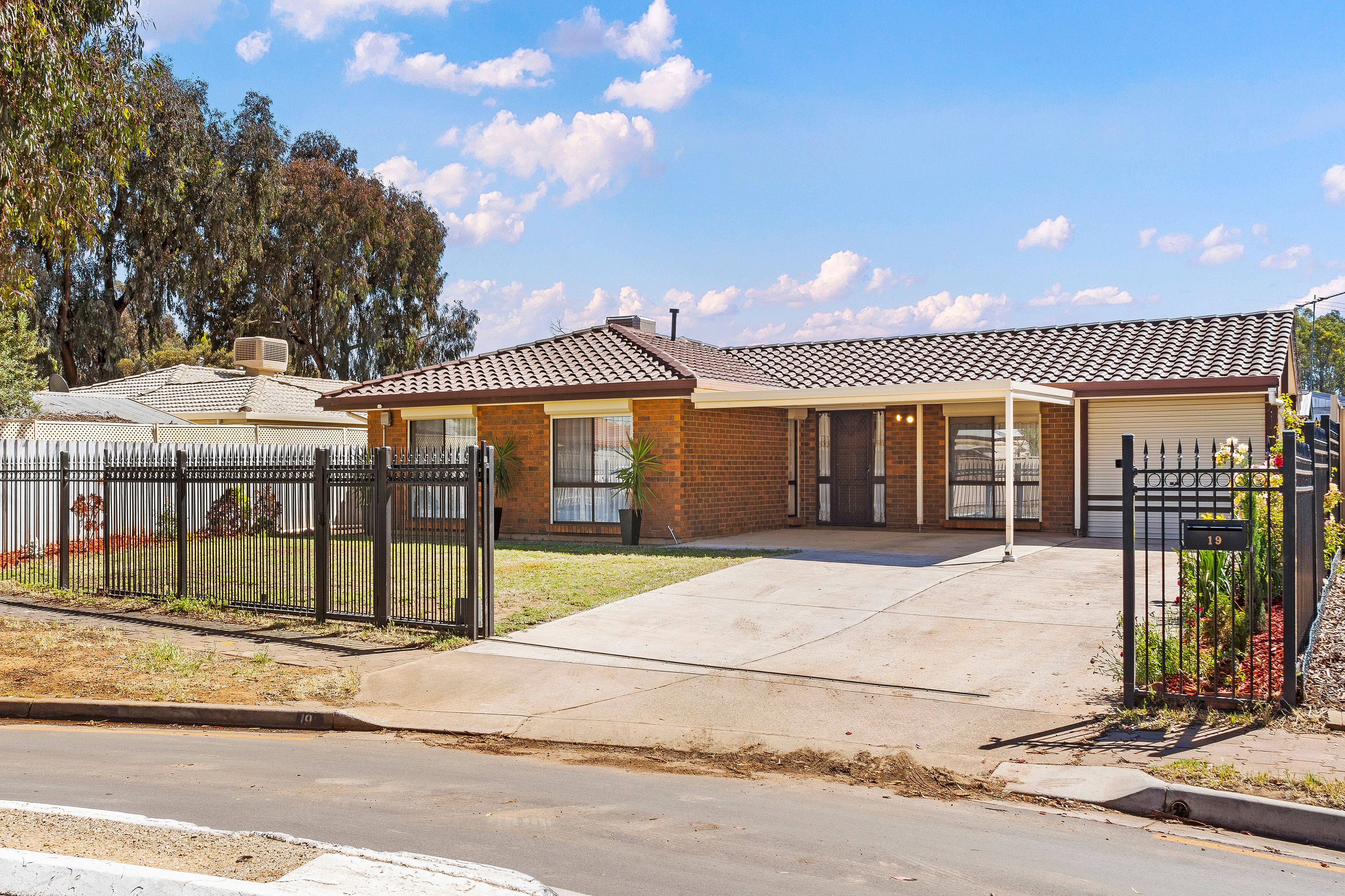 19 Blaess Drive, Paralowie, SA 5108
