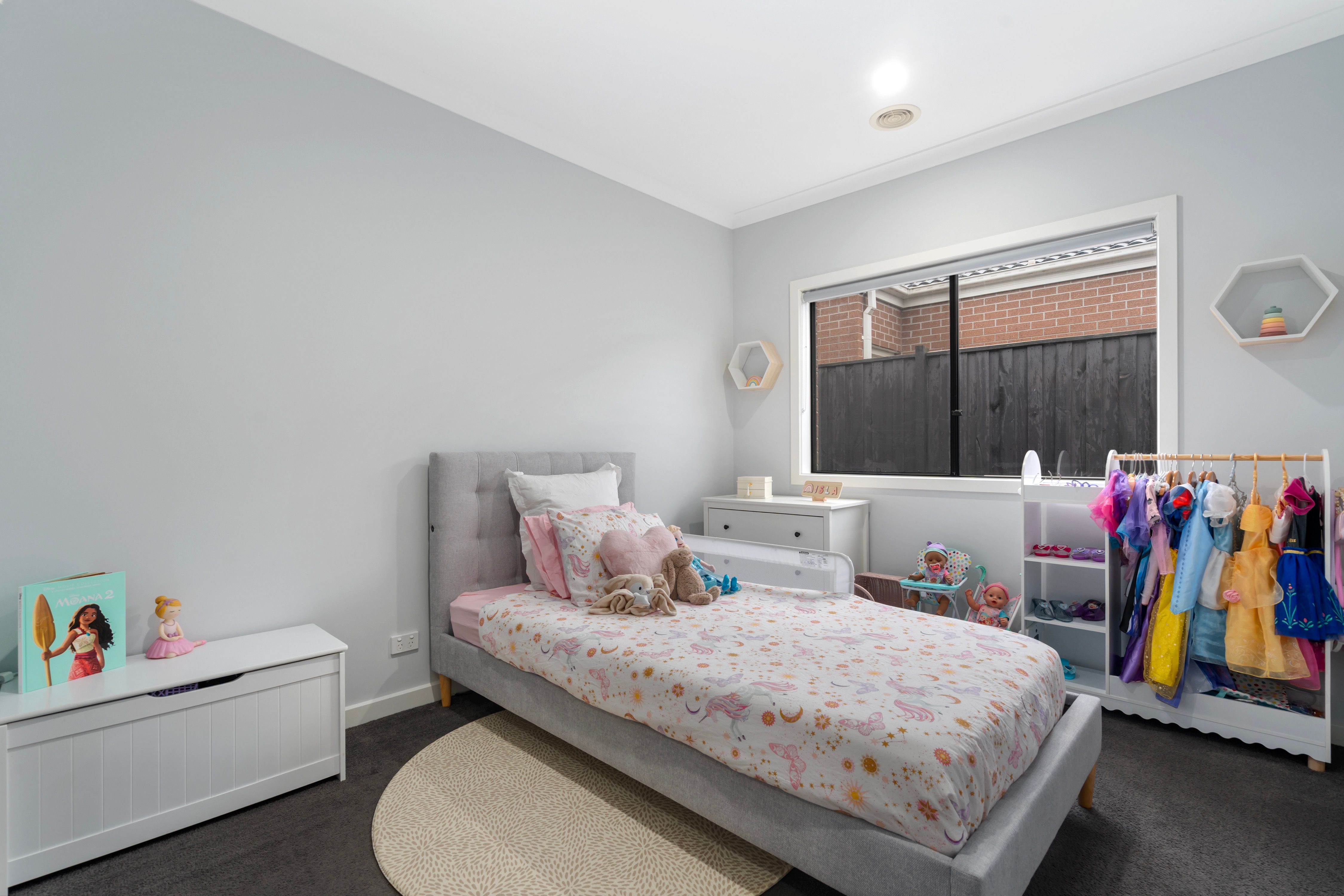 13 Longacre Avenue — photo 12 of 20