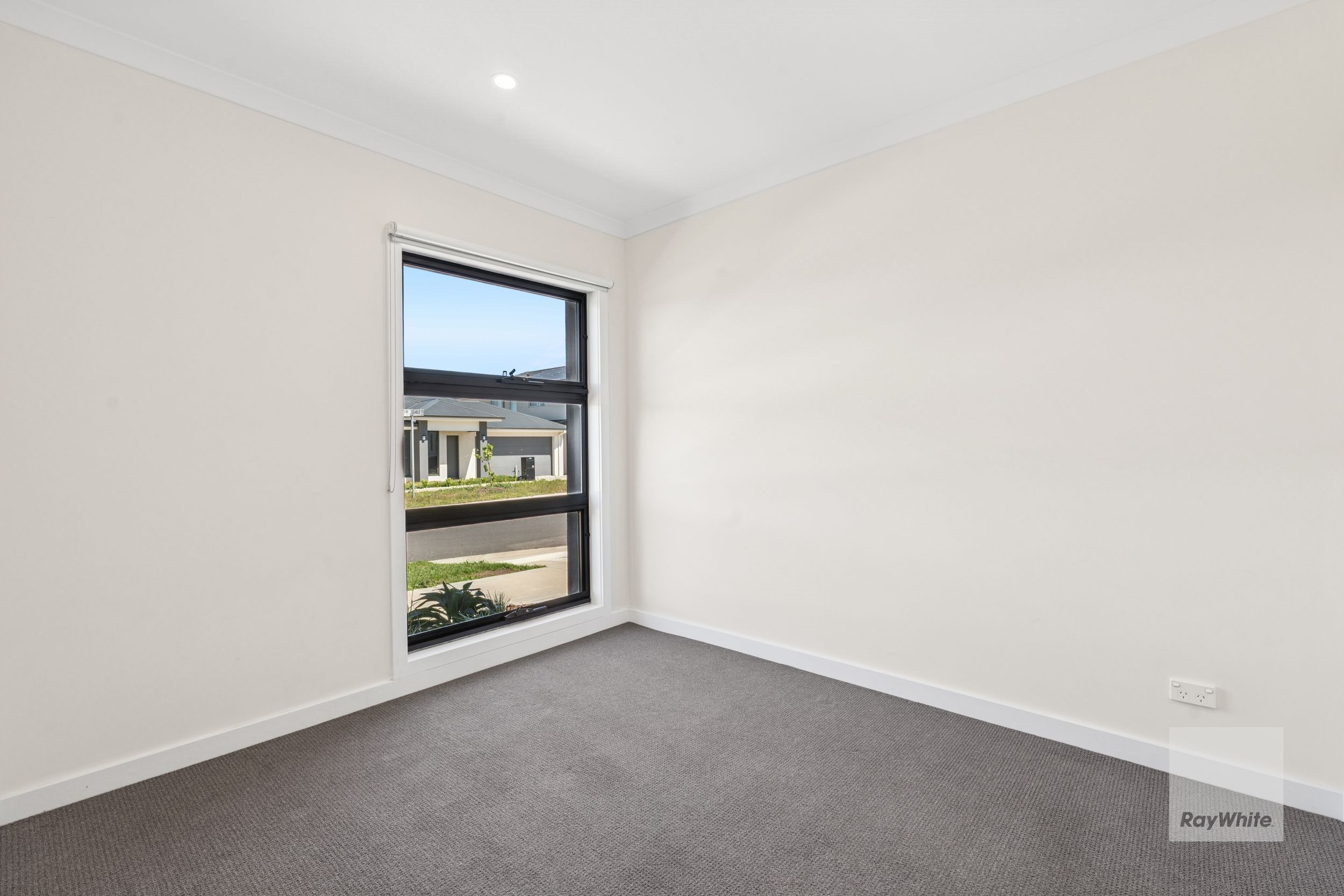 27 Jarlath Drive, Mambourin, VIC 3024