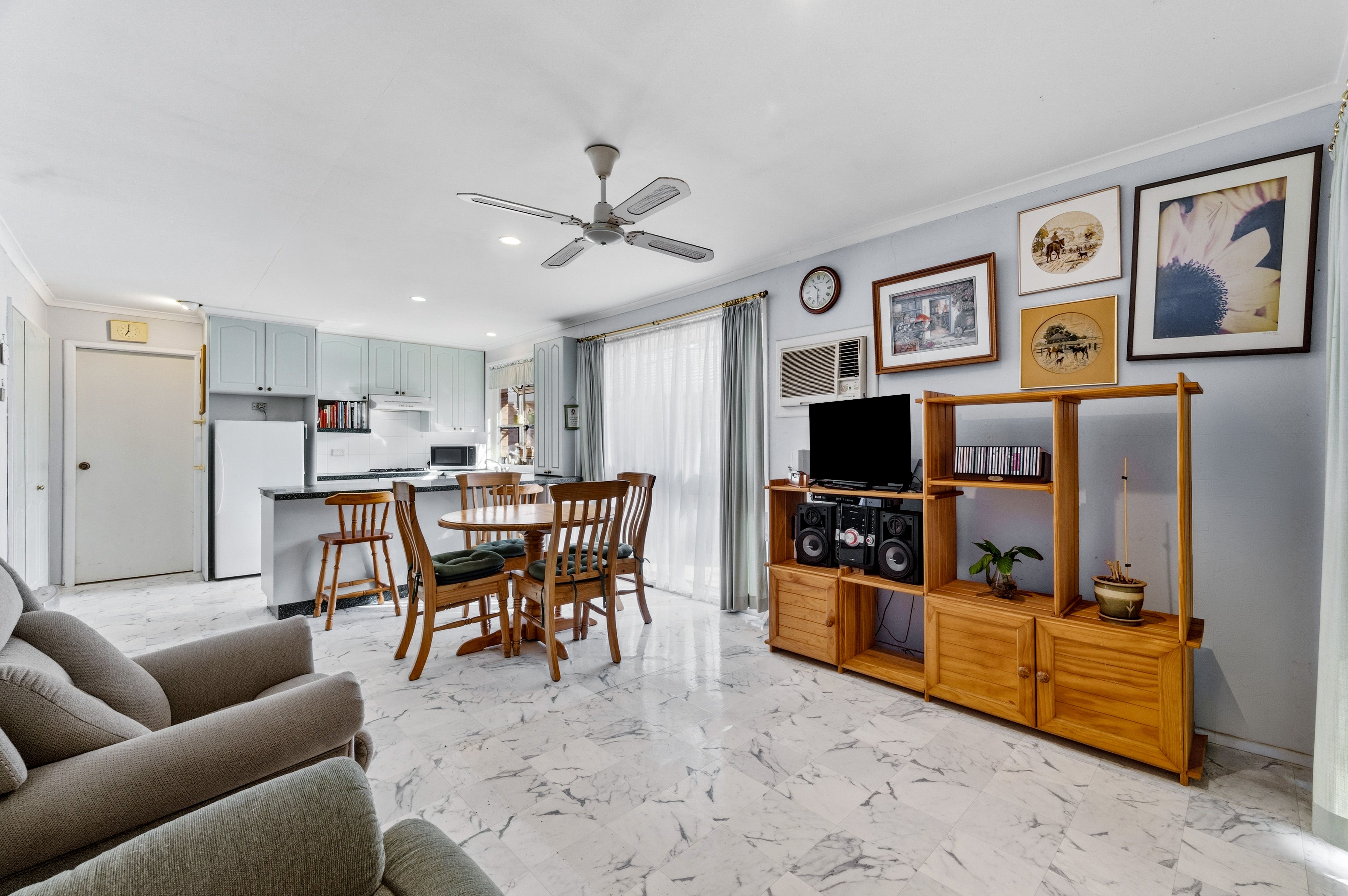 28 Cranfield Place — photo 5 of 17