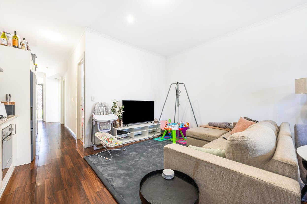 9 Northcote Walk — photo 4 of 9