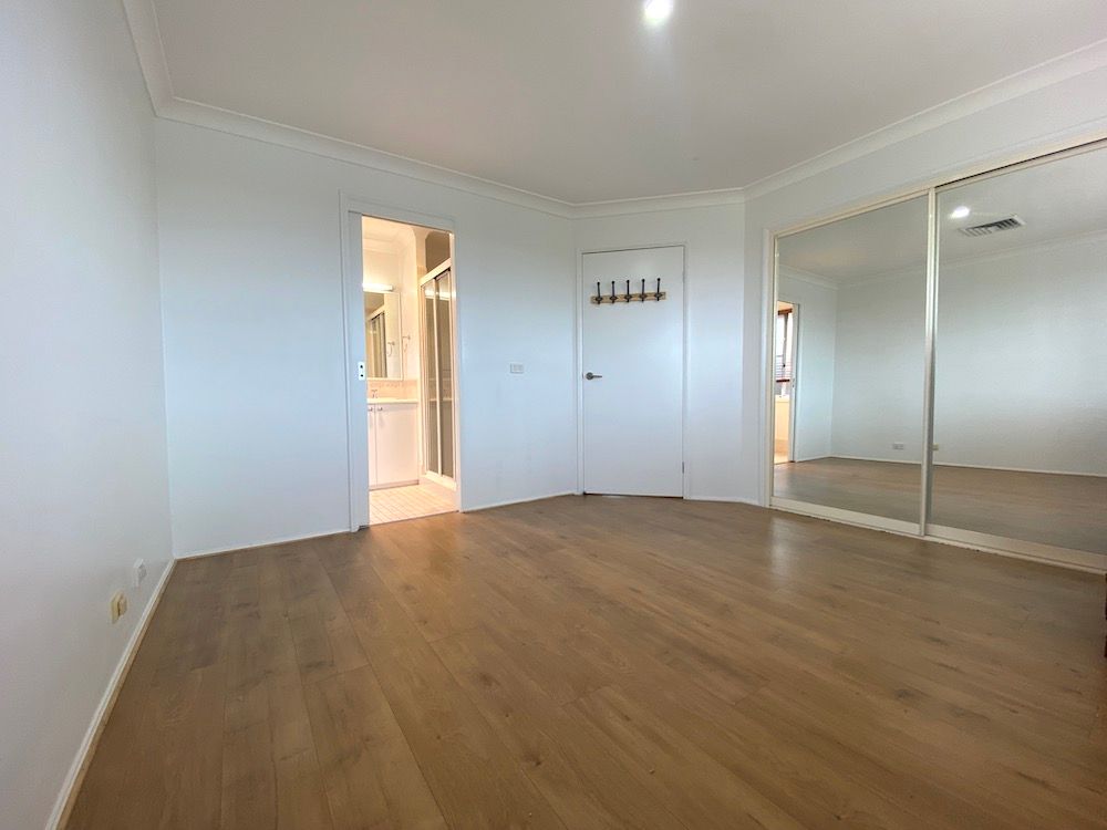 4 Scobie Place, Mount Annan, NSW 2567