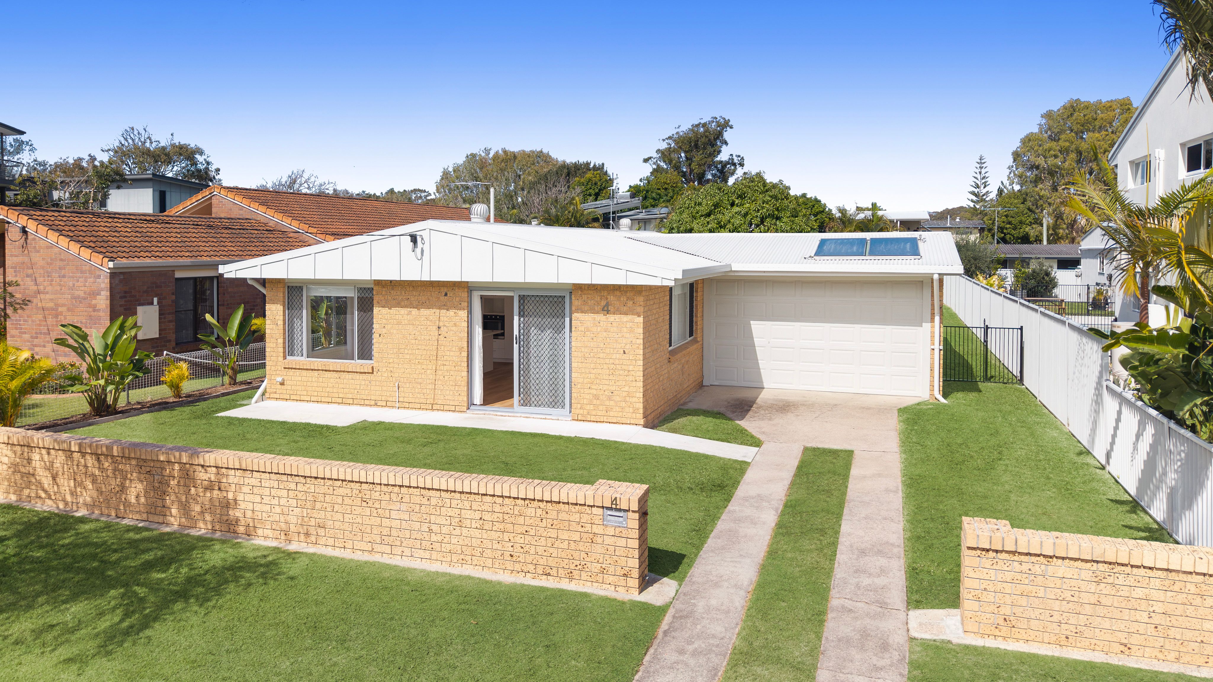 4 Onslow Street, Golden Beach, QLD 4551
