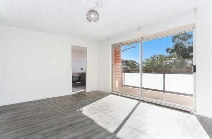 17/34 Moore Street, Campbelltown, NSW 2560