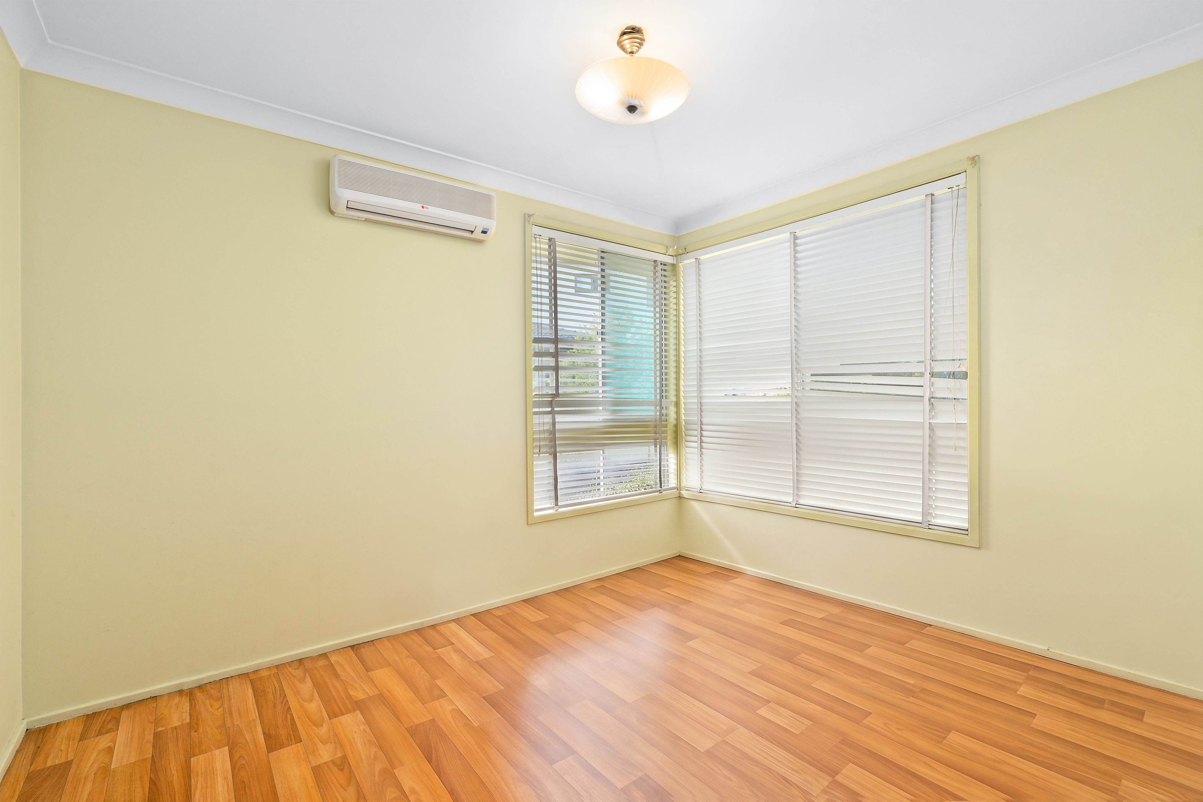 6 Como Place — photo 8 of 9