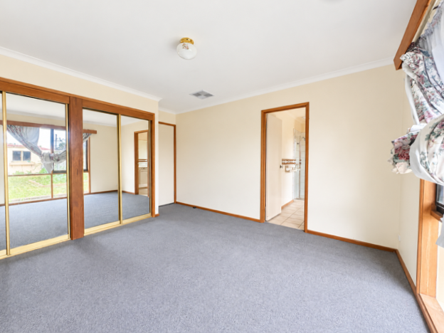 26 Gorton Street — photo 8 of 14