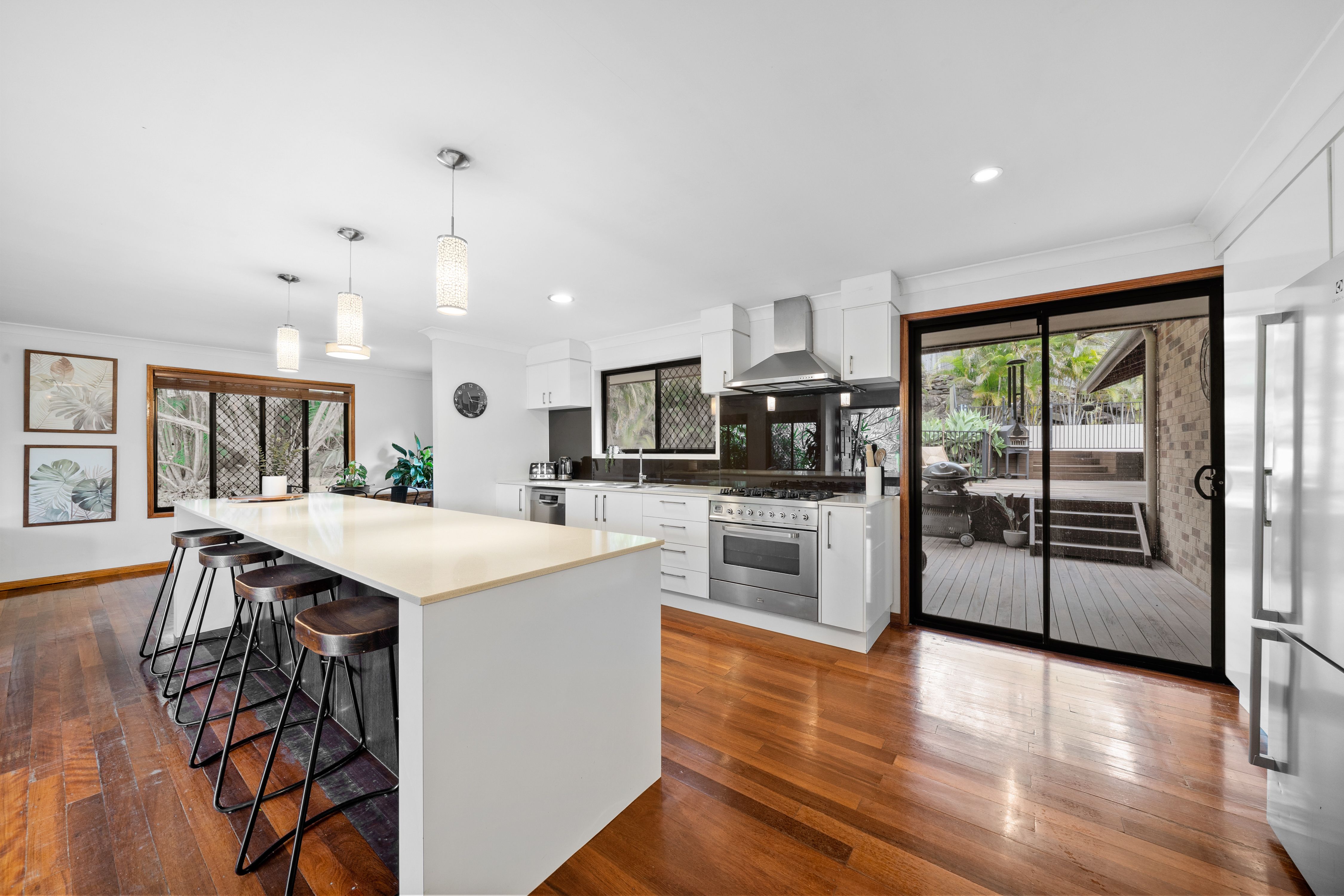 7 Mahogany Court — photo 4 of 29