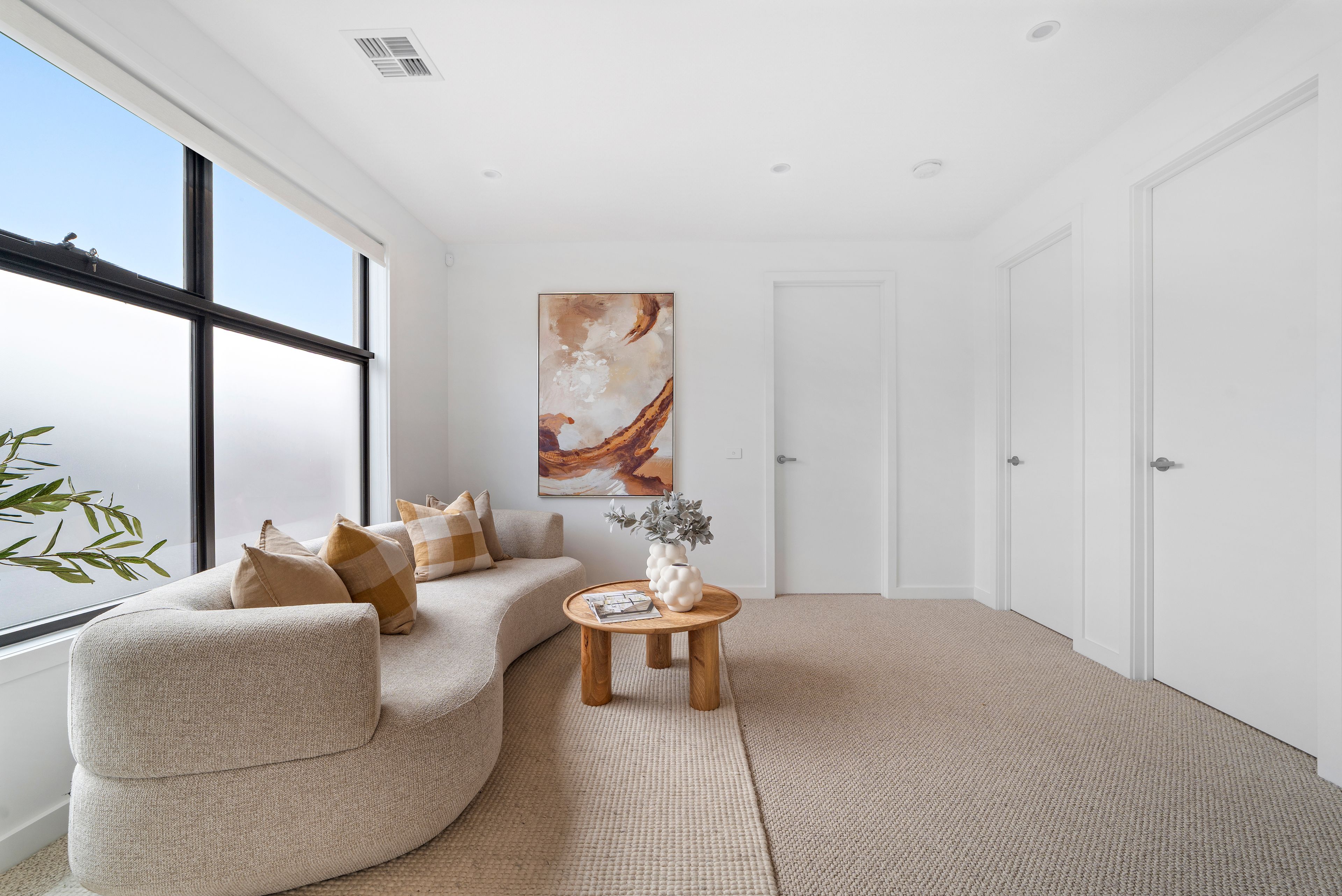 8 Dixon Street — photo 6 of 22